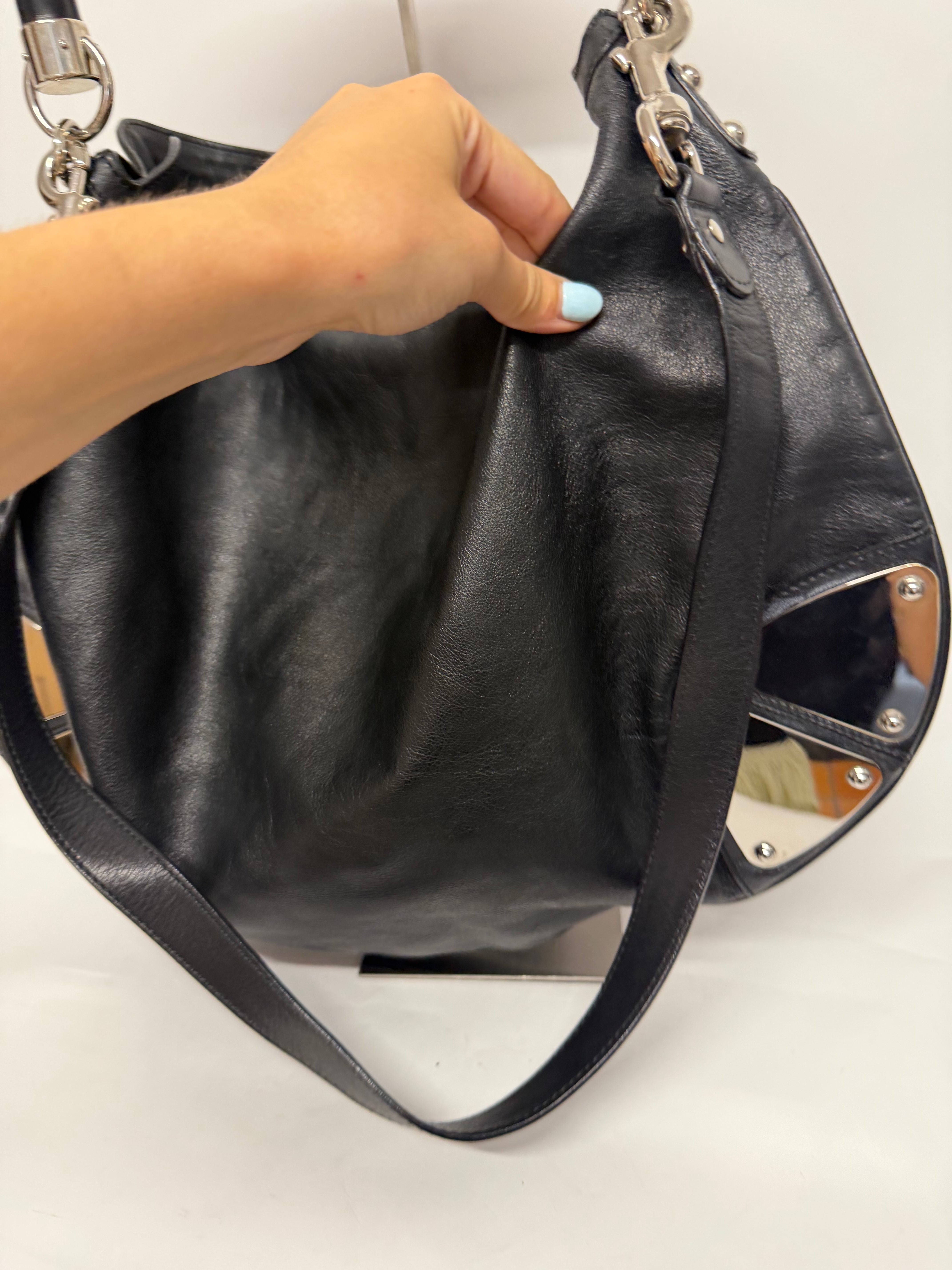 Gucci Indy Hobo Grande Piel Negra con Bambú