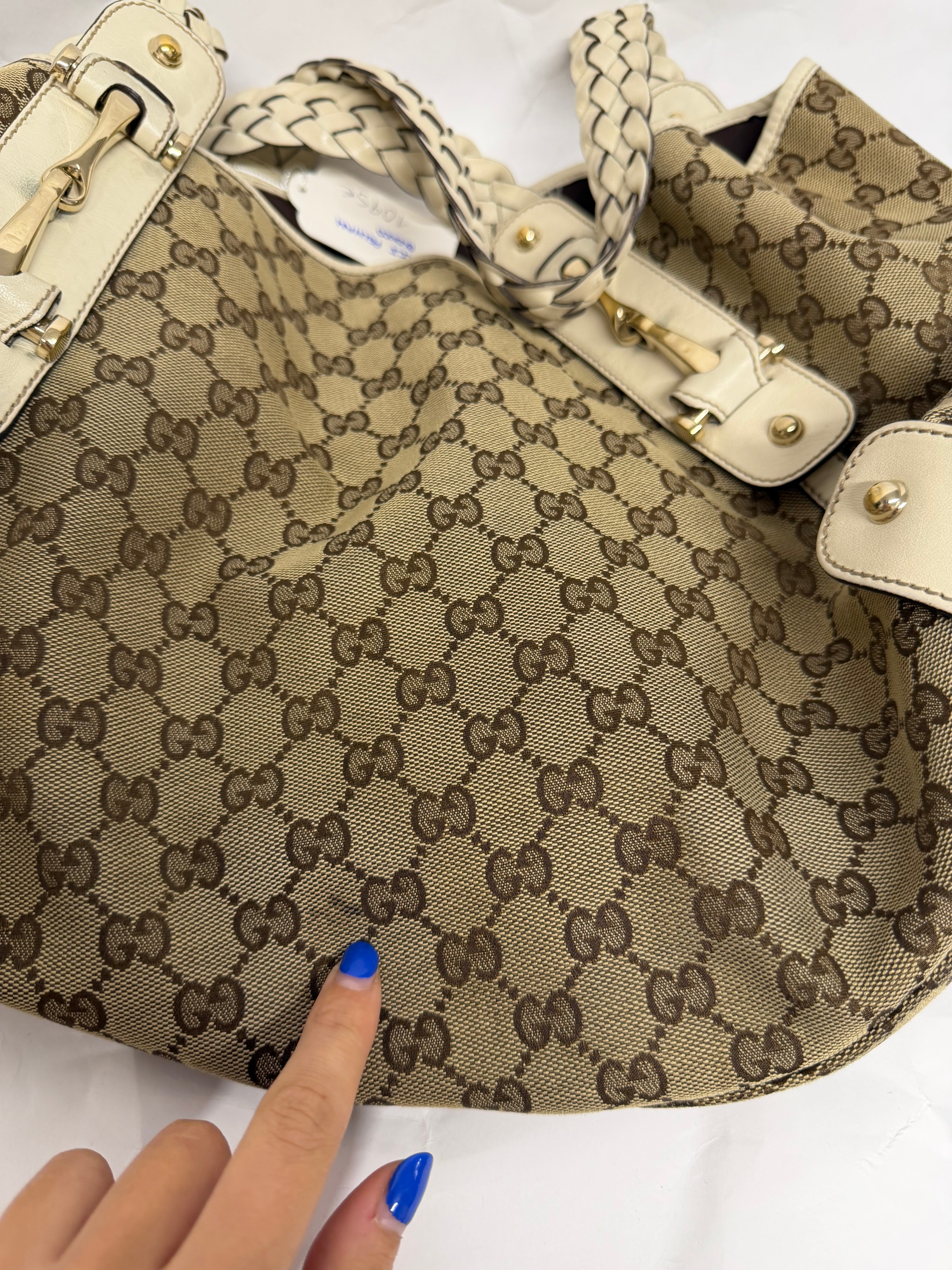 Gucci GG Canvas Horsebit Pelham Shoulder Bag | White