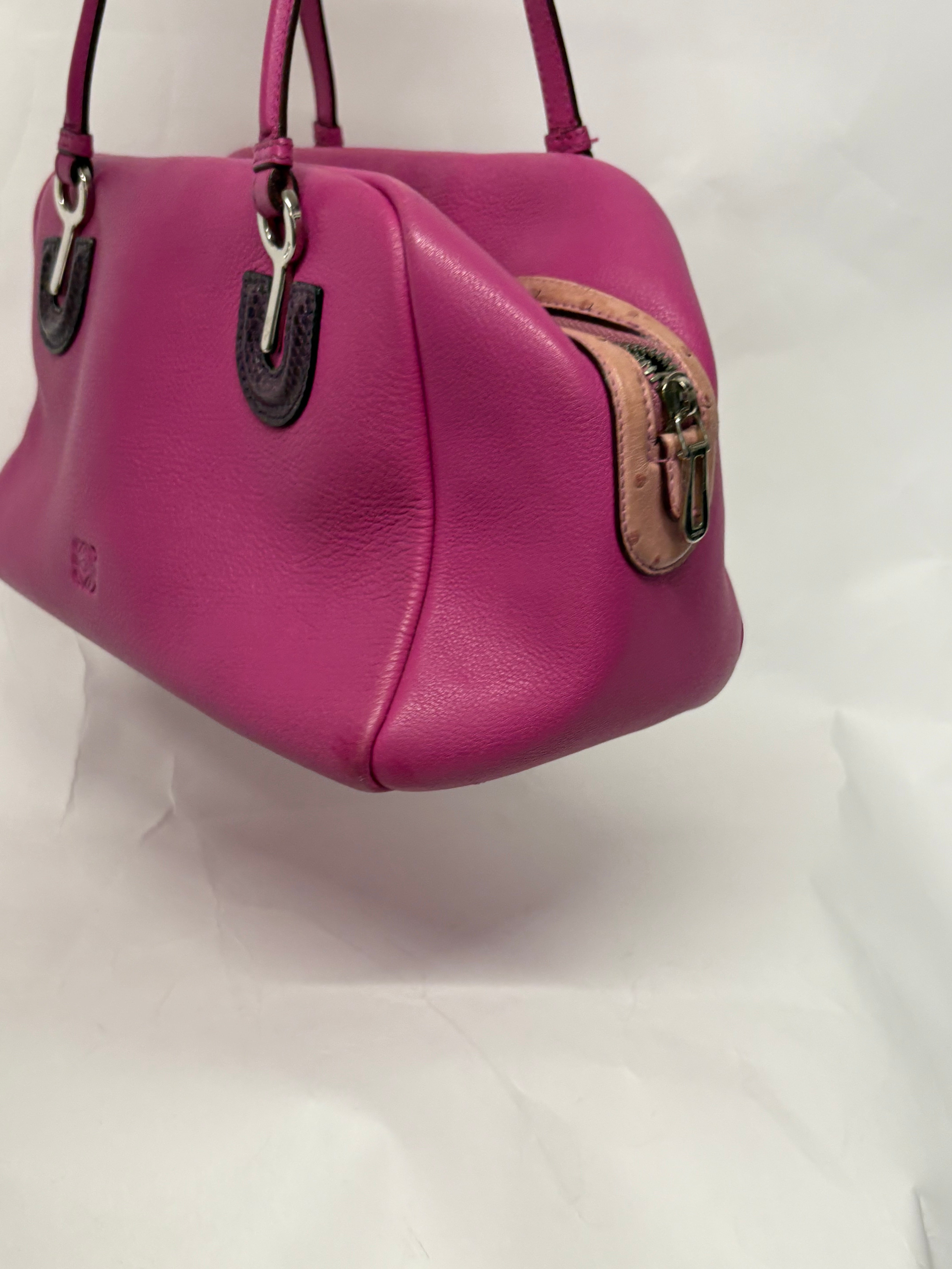 Loewe Bolso Vintage Fucsia Piel con Detalles Exóticos