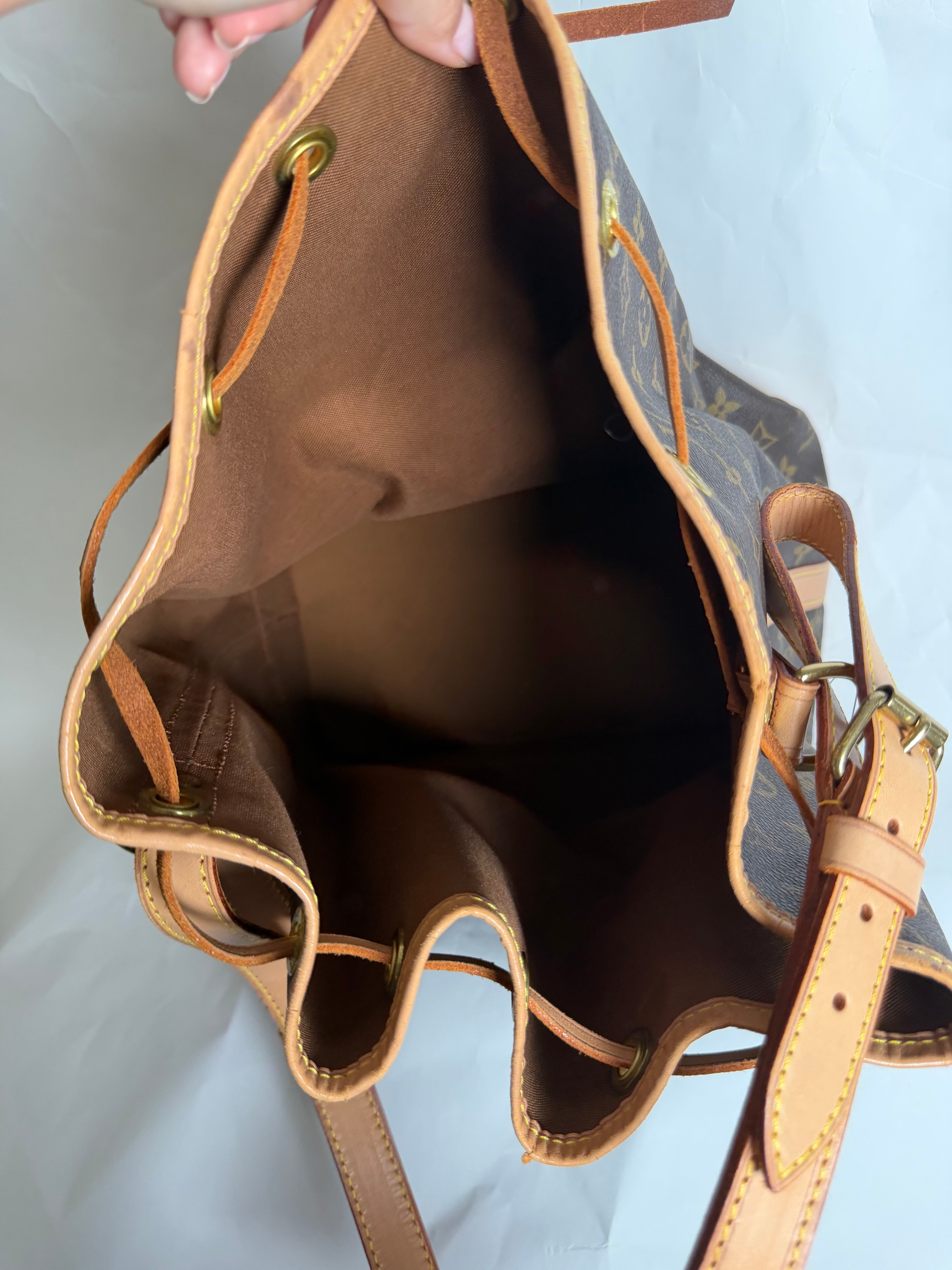 Louis Vuitton Noé clásico grande Monogram