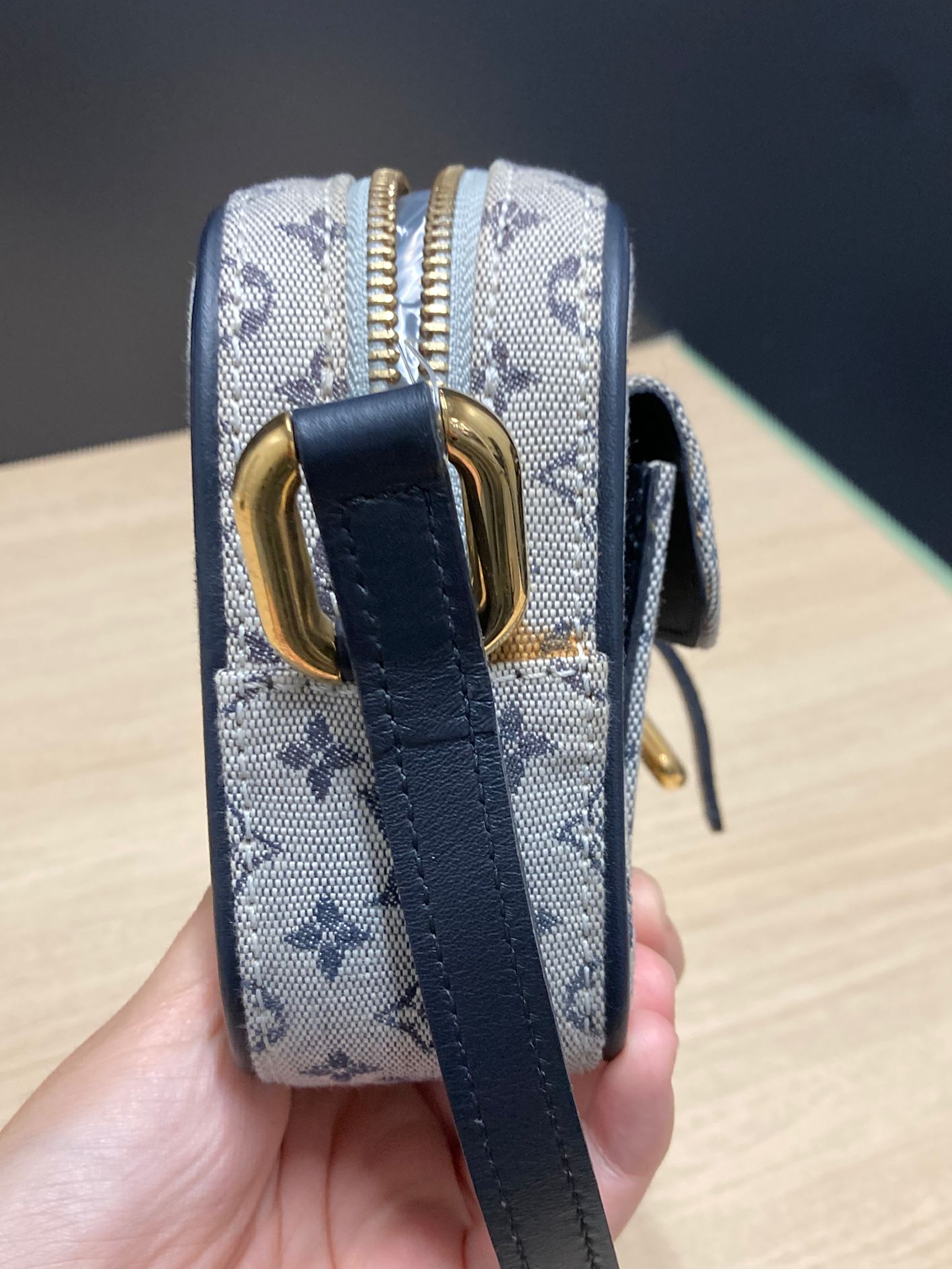Louis Vuitton Trocadero MM bandolera azul
