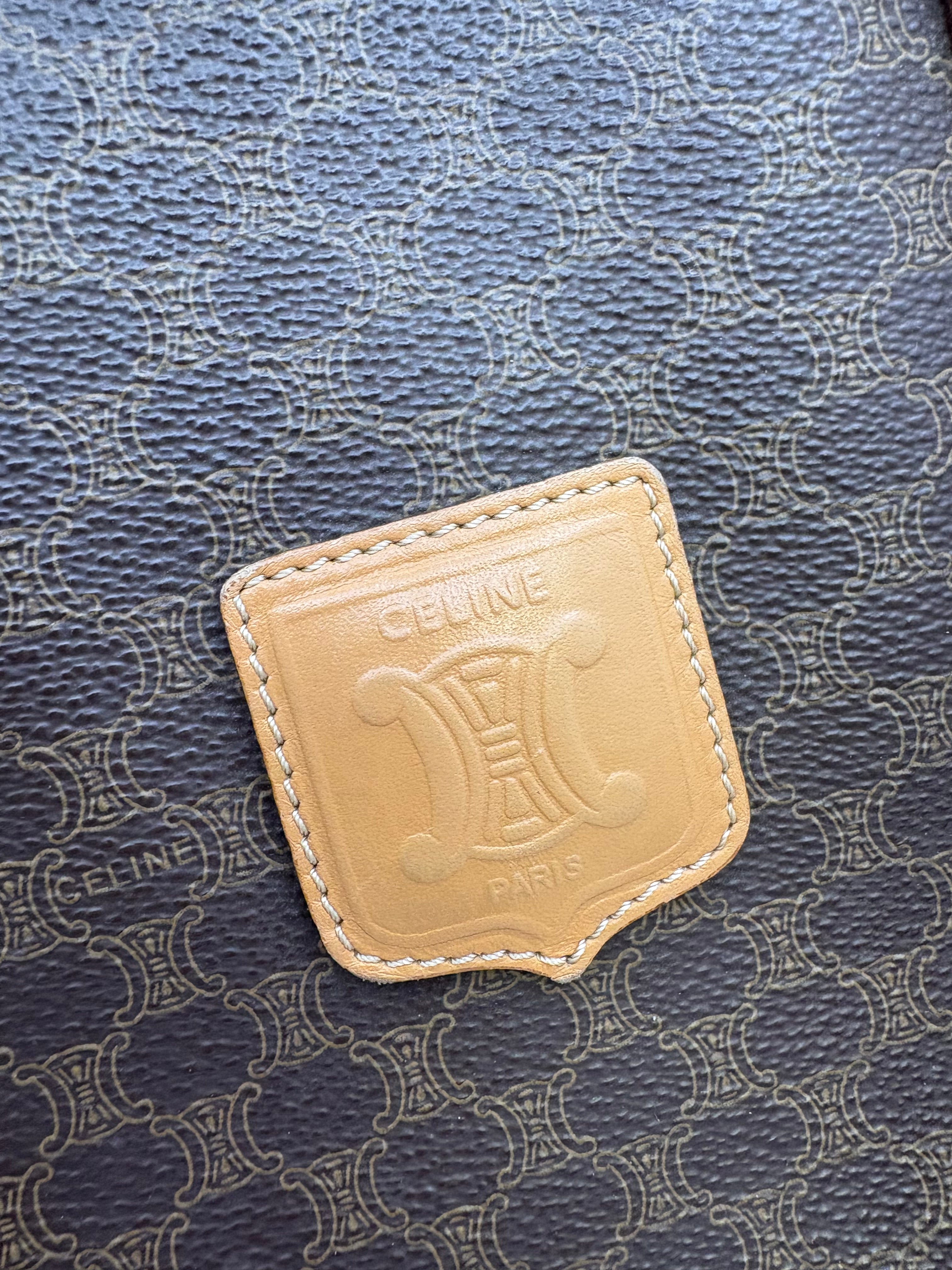 CELINE Macadam Mini Boston Vintage bandolera – Triomphe Logo