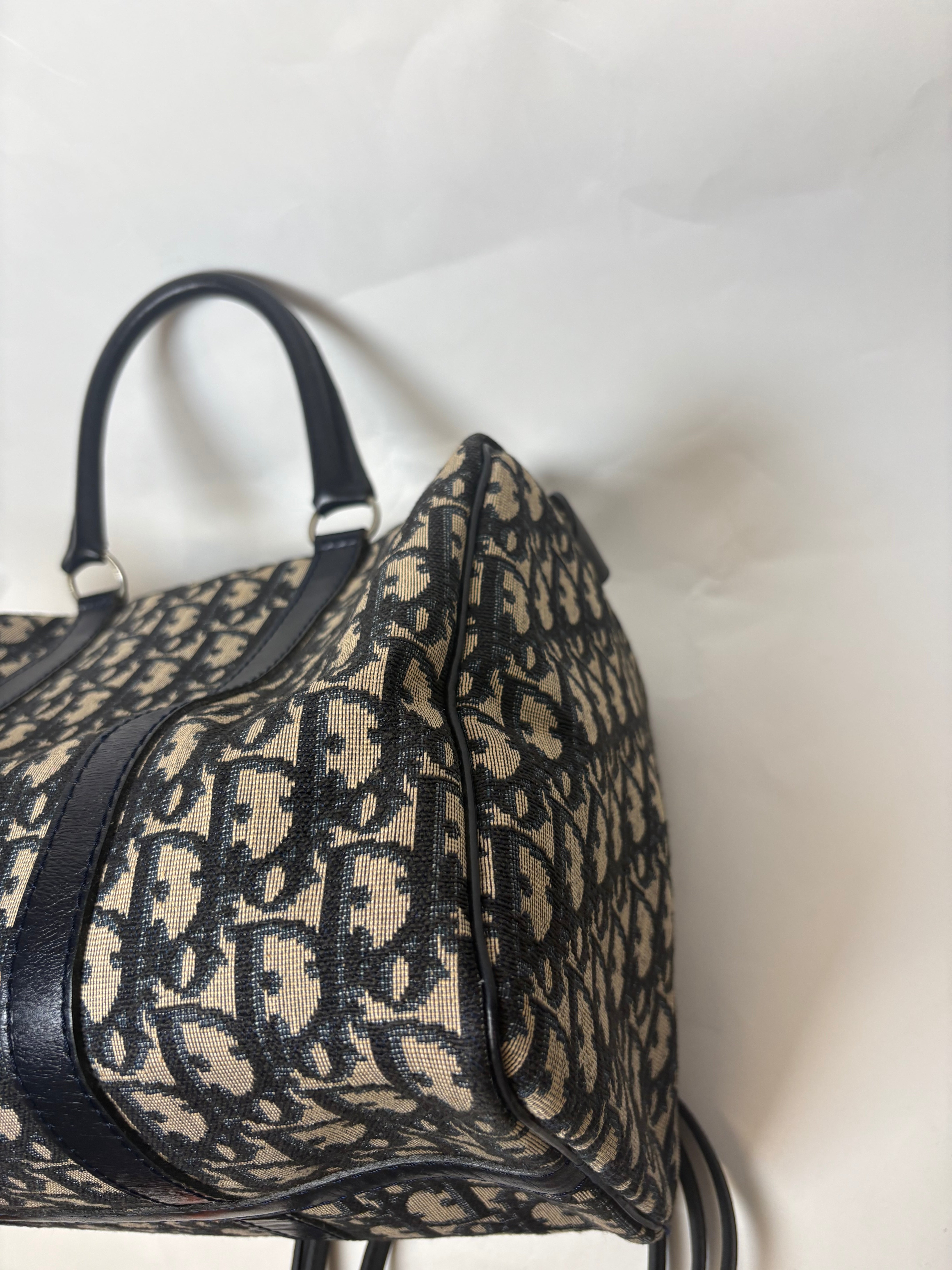 Christian Dior Boston Trotter 30 Azul marino – Con Bandolera