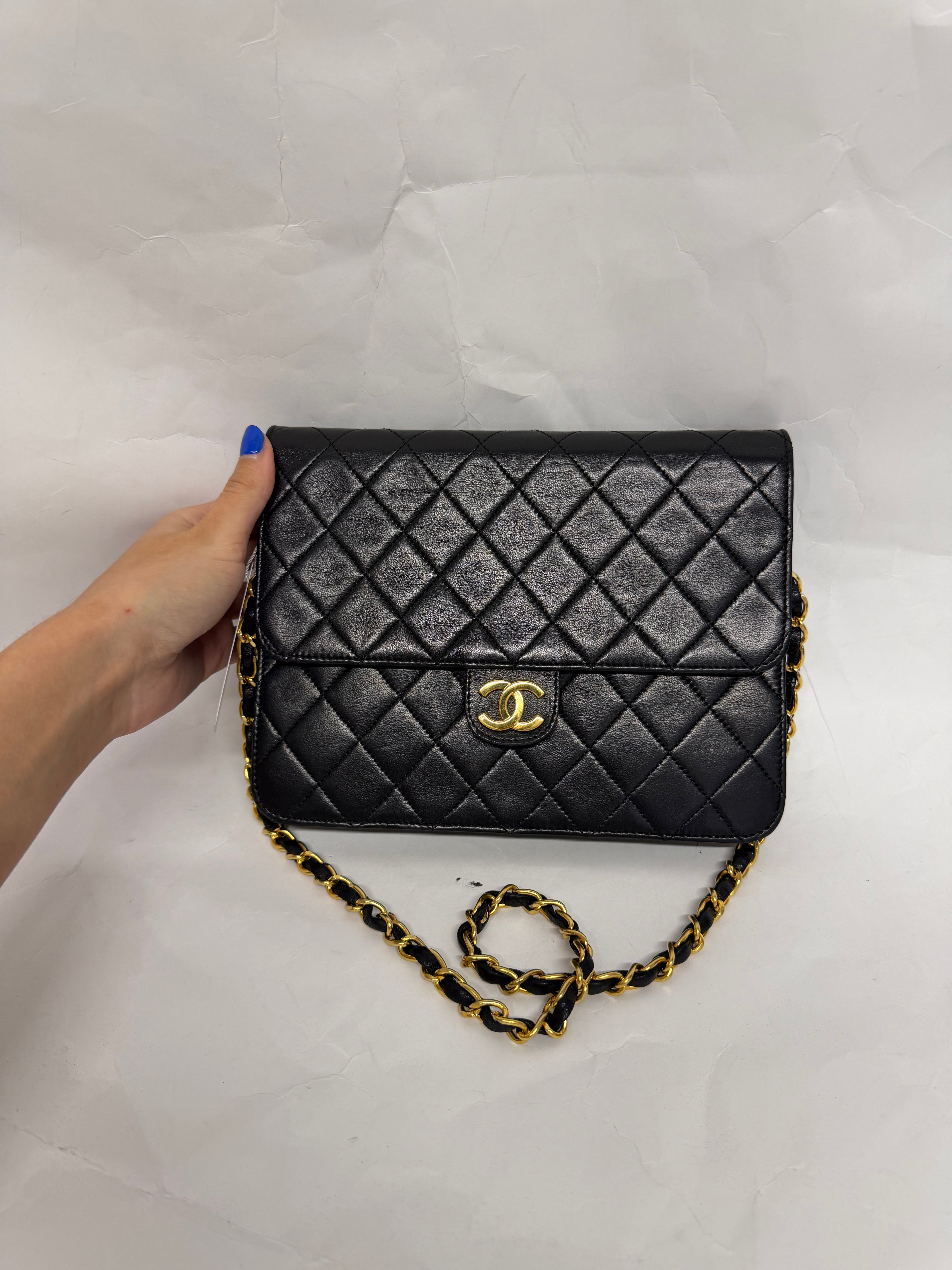 Chanel Push-Lock Lambskin Chain Shoulder Bag | Serie 4