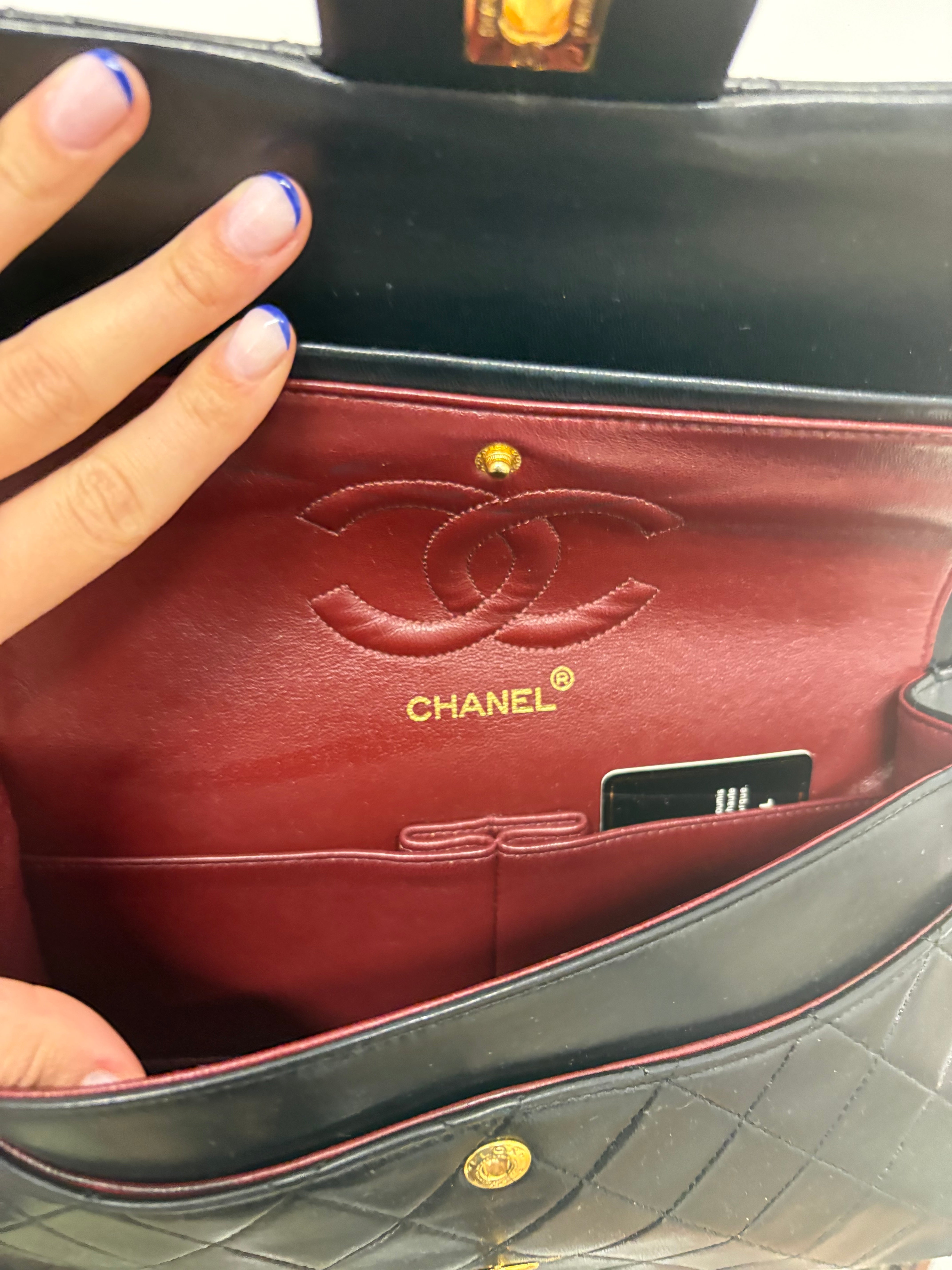 Chanel timeless 25 doble flap Matelassé Lambskin Negro · Serie 1