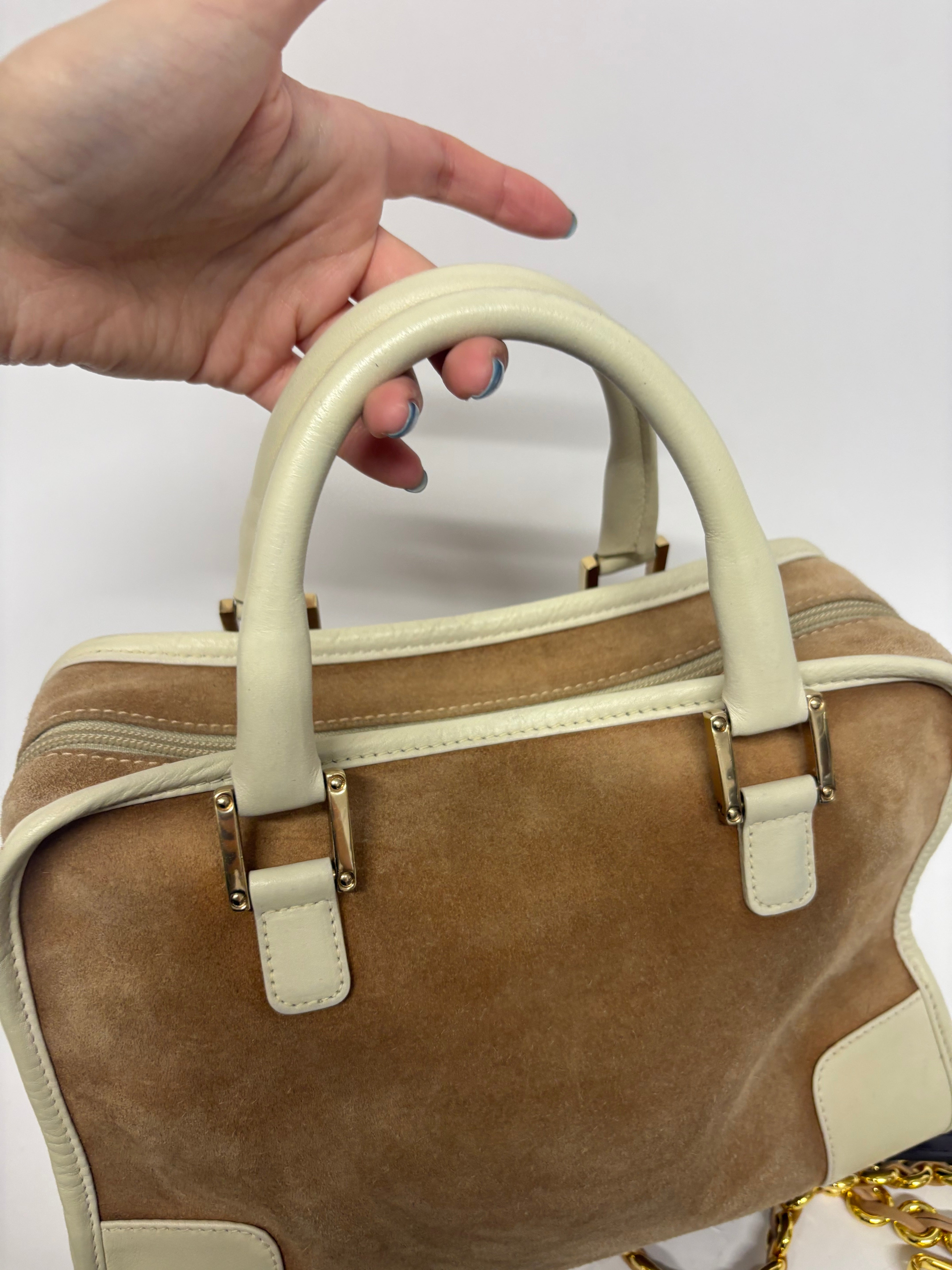 Loewe Amazona 28 blanco y ante oro 2 bandoleras