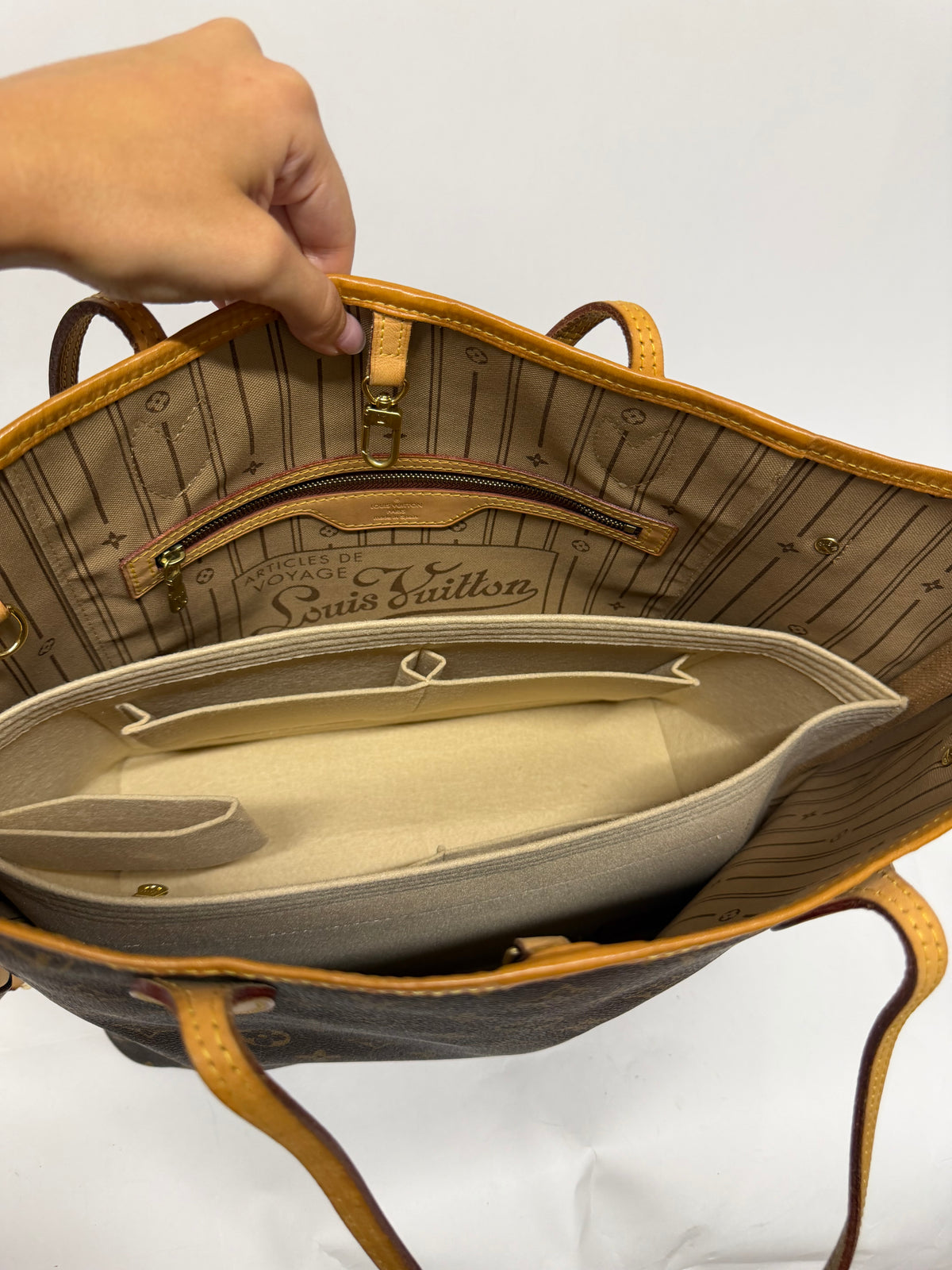 Louis Vuitton Neverfull MM Monogram