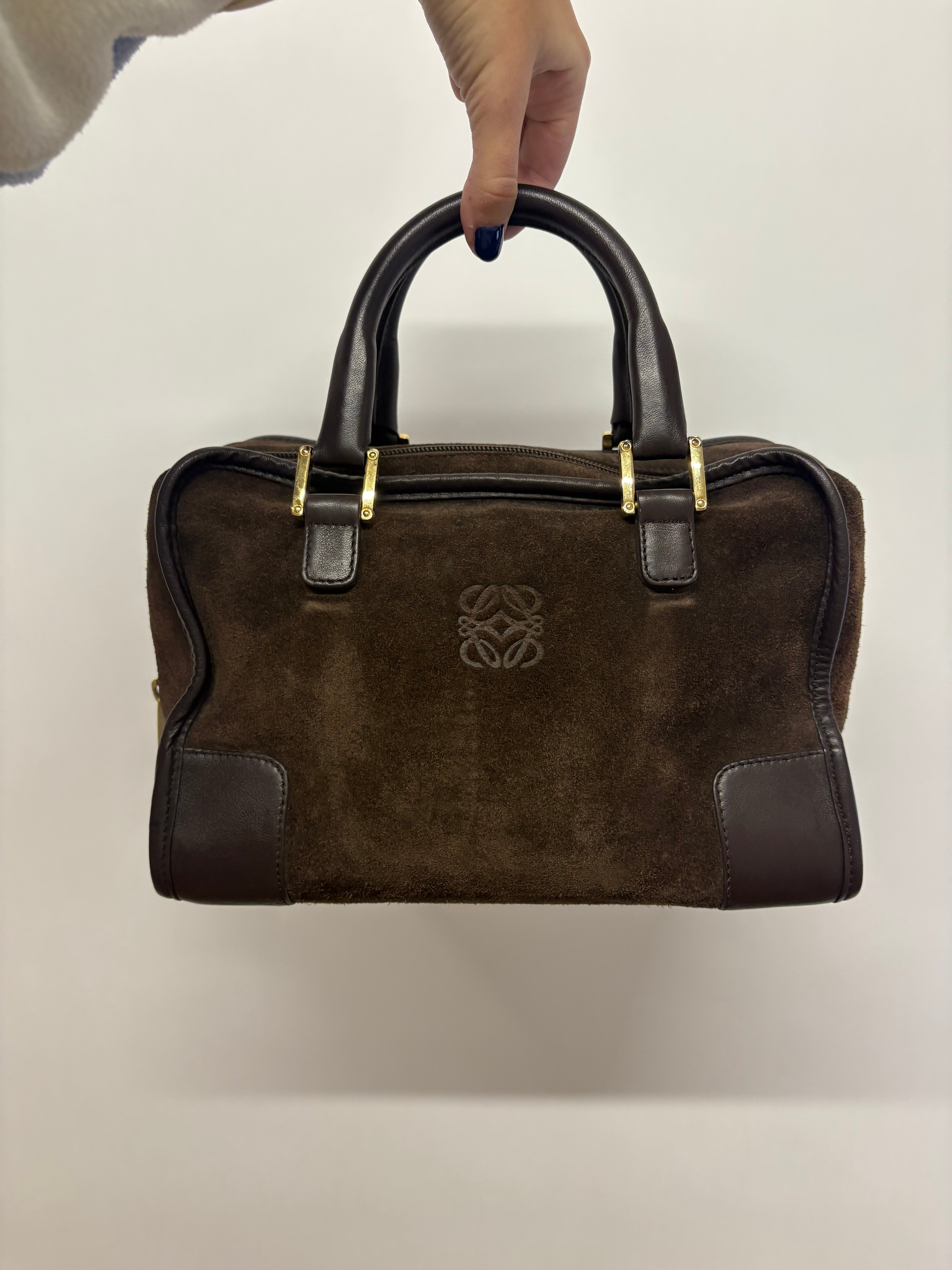 LOEWE Amazona 28 – Ante Marrón & Piel Chocolate