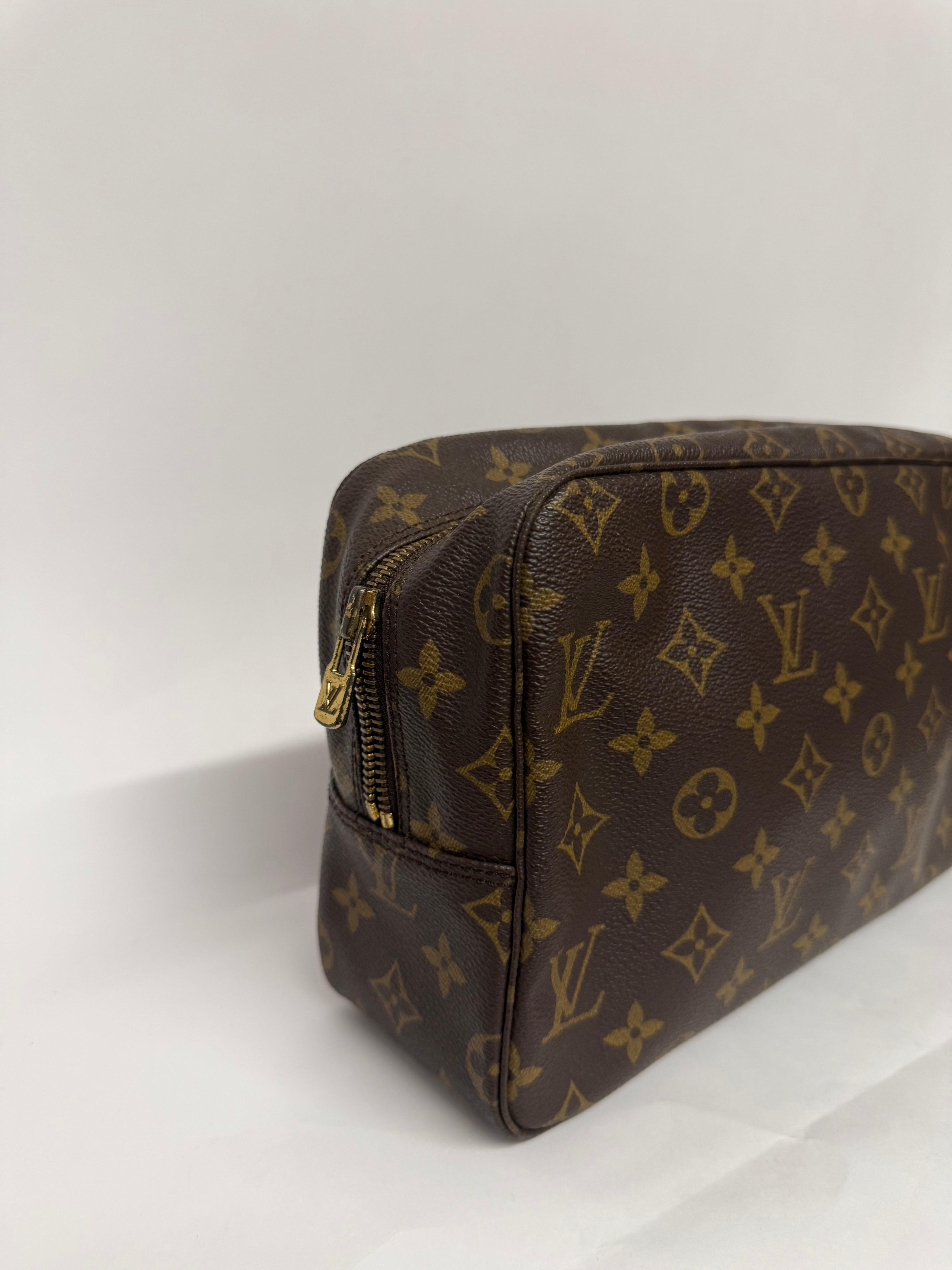 Louis Vuitton Trousse Toilette 28 Monogram