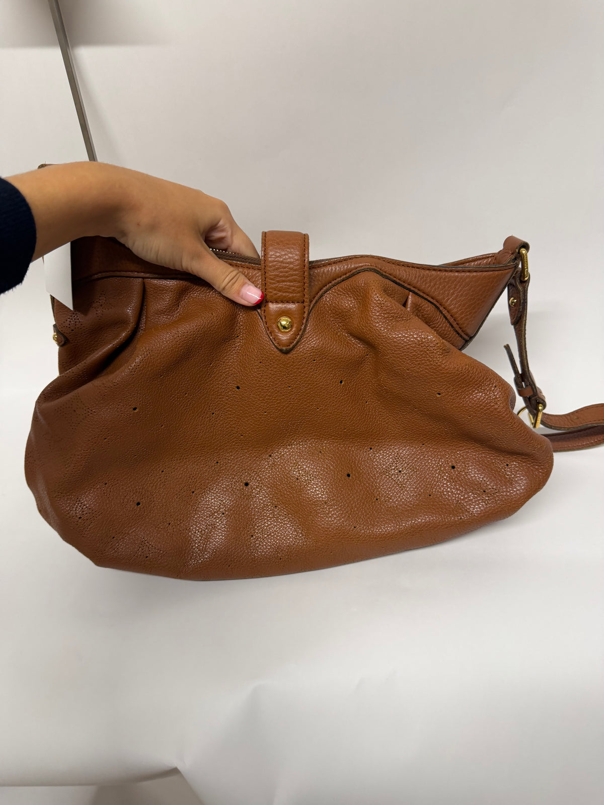 Louis Vuitton Mahina bandolera Piel Perforada Marrón Coñac