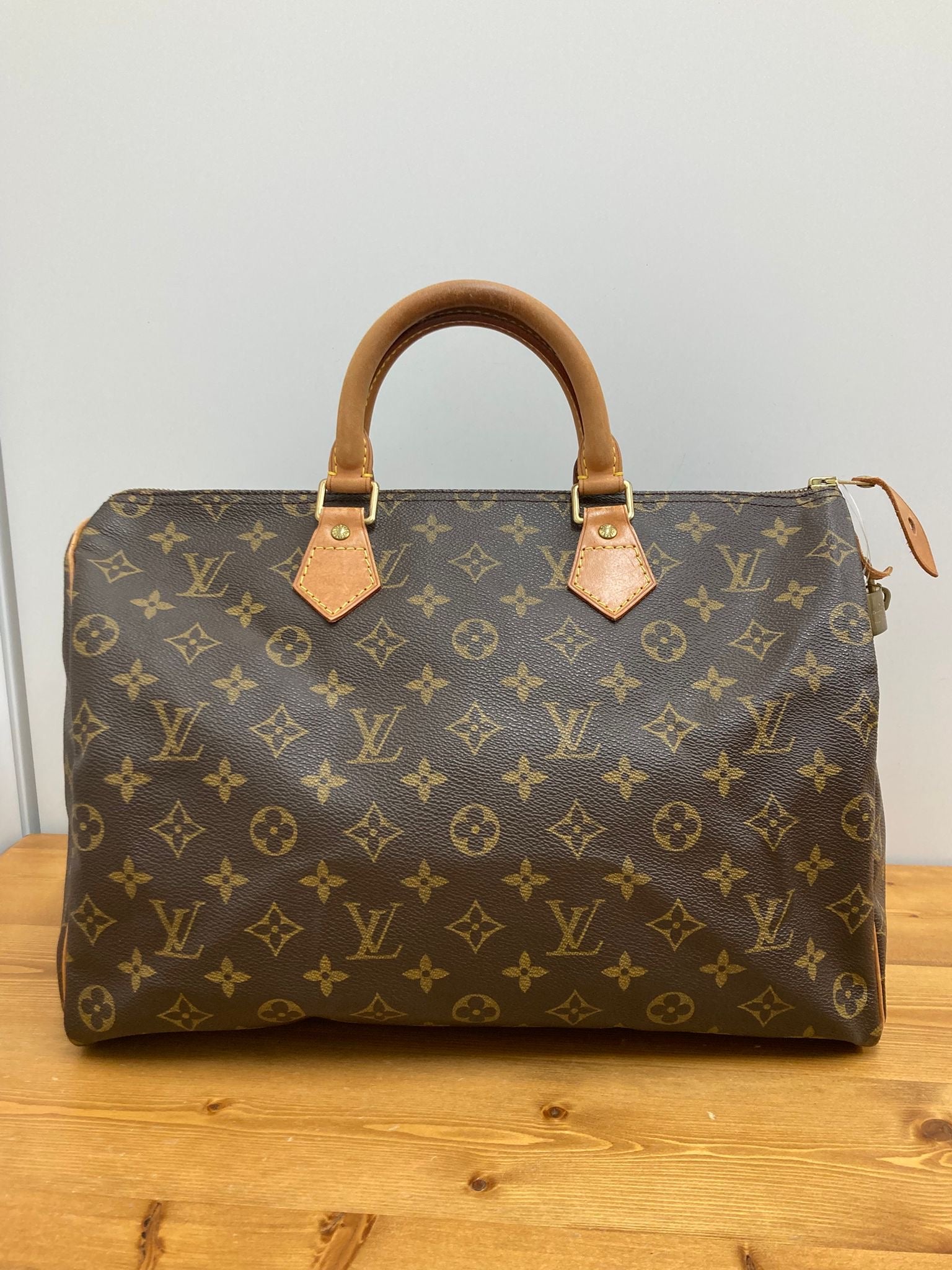 Louis Vuitton Speedy 35 monogram canvas