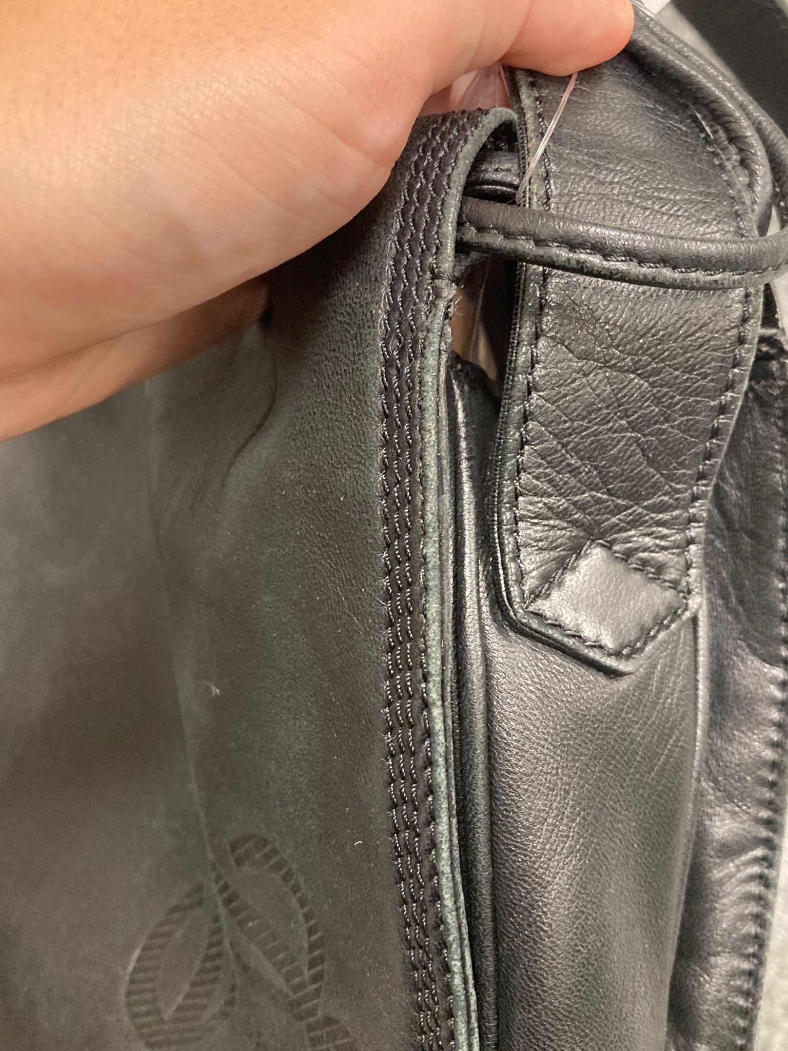 Loewe Flamenco Shoulder en piel negra pequeño