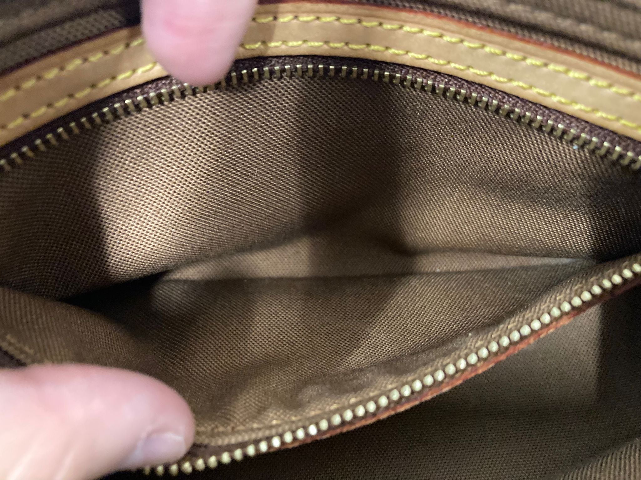 Trotter Monogram Canvas Bandolera