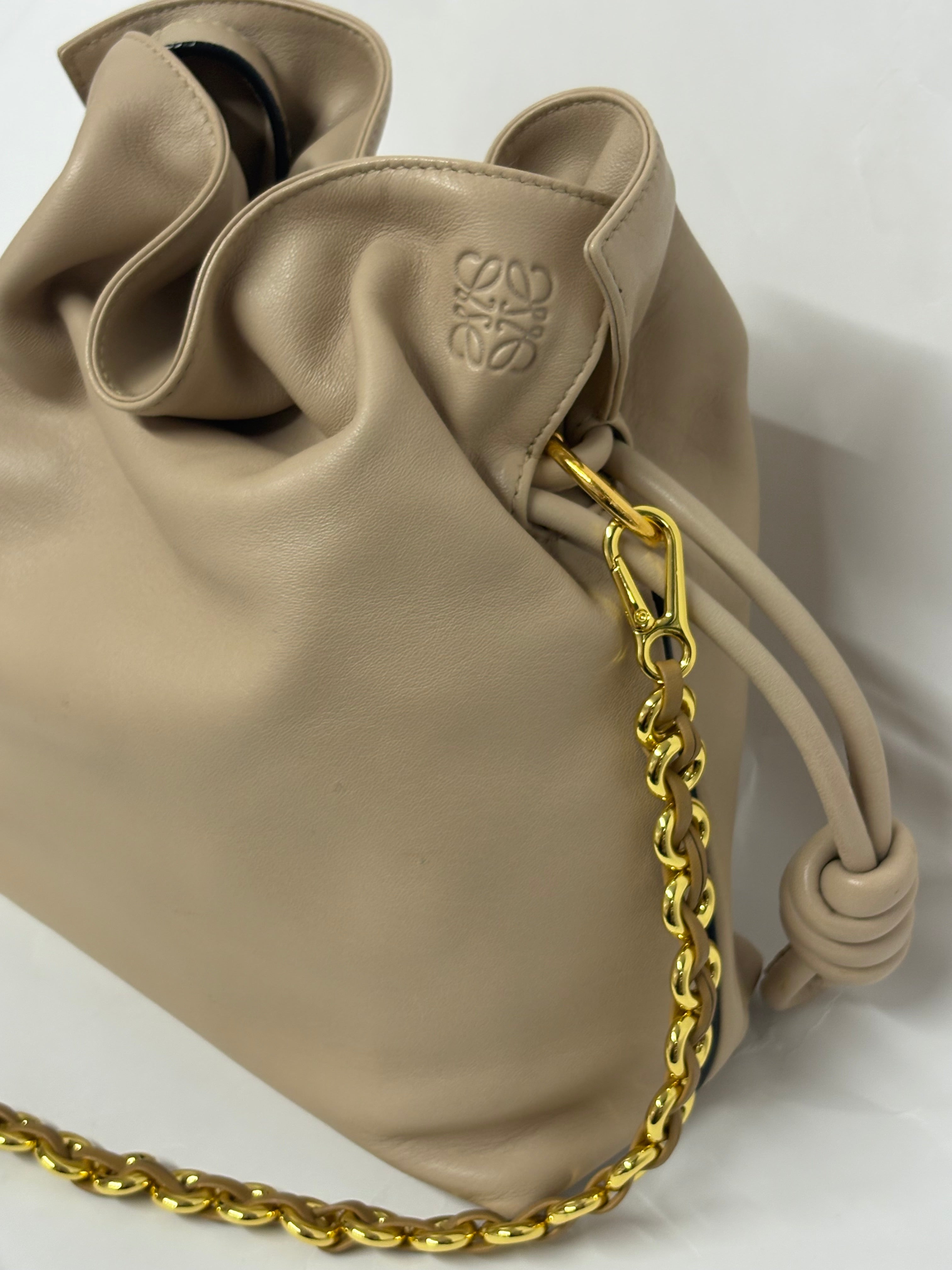 Loewe Flamenco pequeño Knot Beige Piel y Bandolera