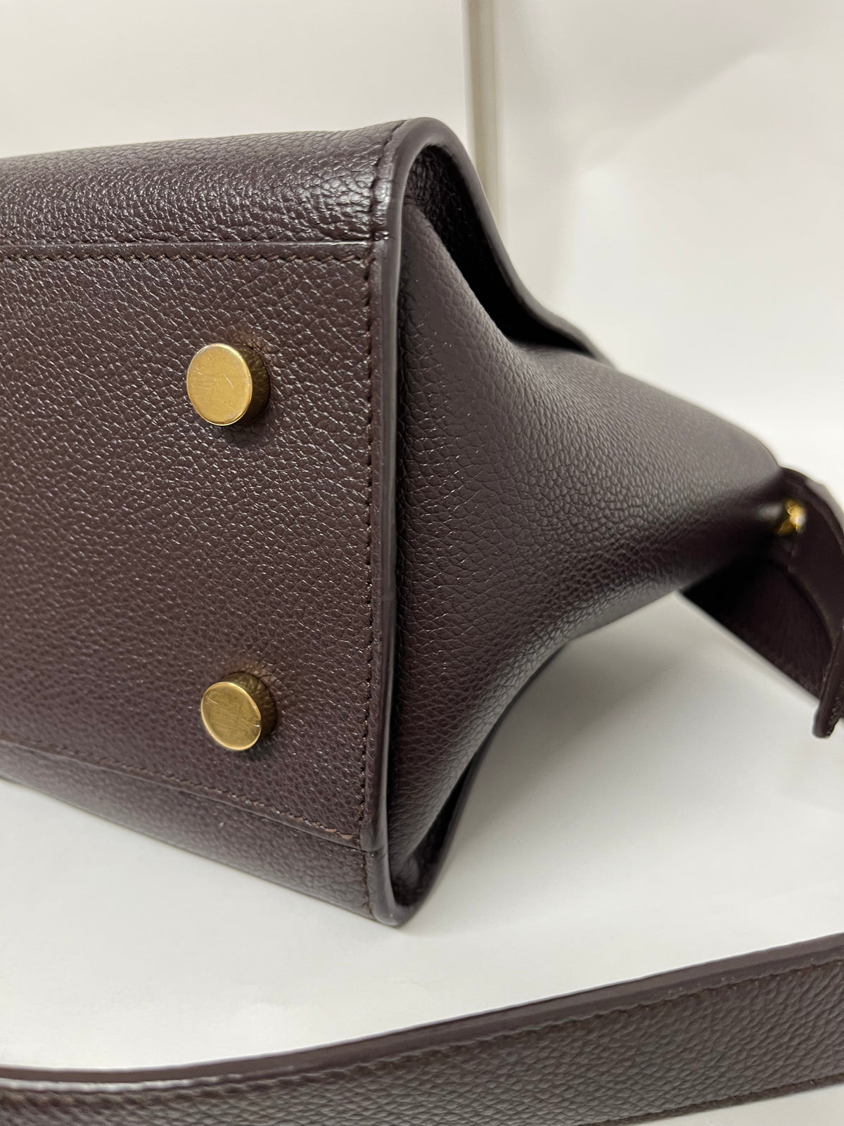Saint Laurent Cabas 2Way Piel Marrón berenjena con Bandolera