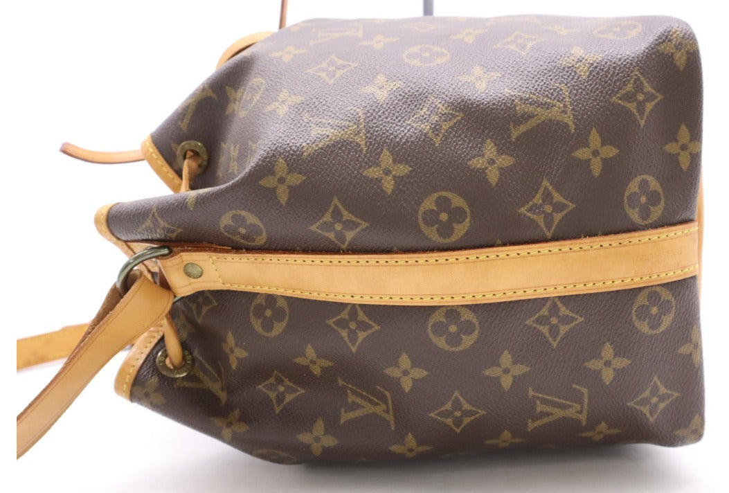 Louis Vuitton Petit Noé monogram