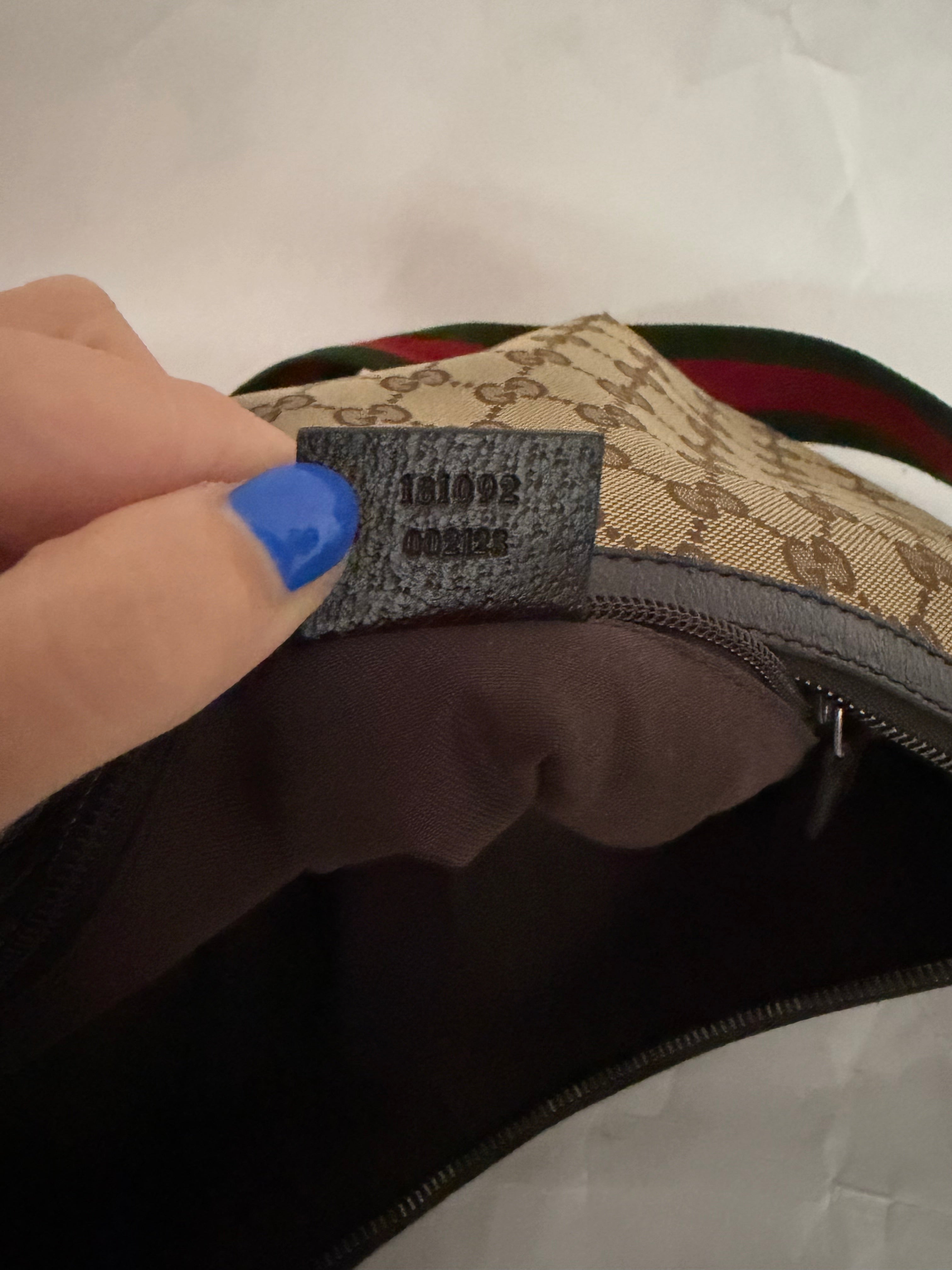 Gucci GG Canvas Messenger Web Stripe