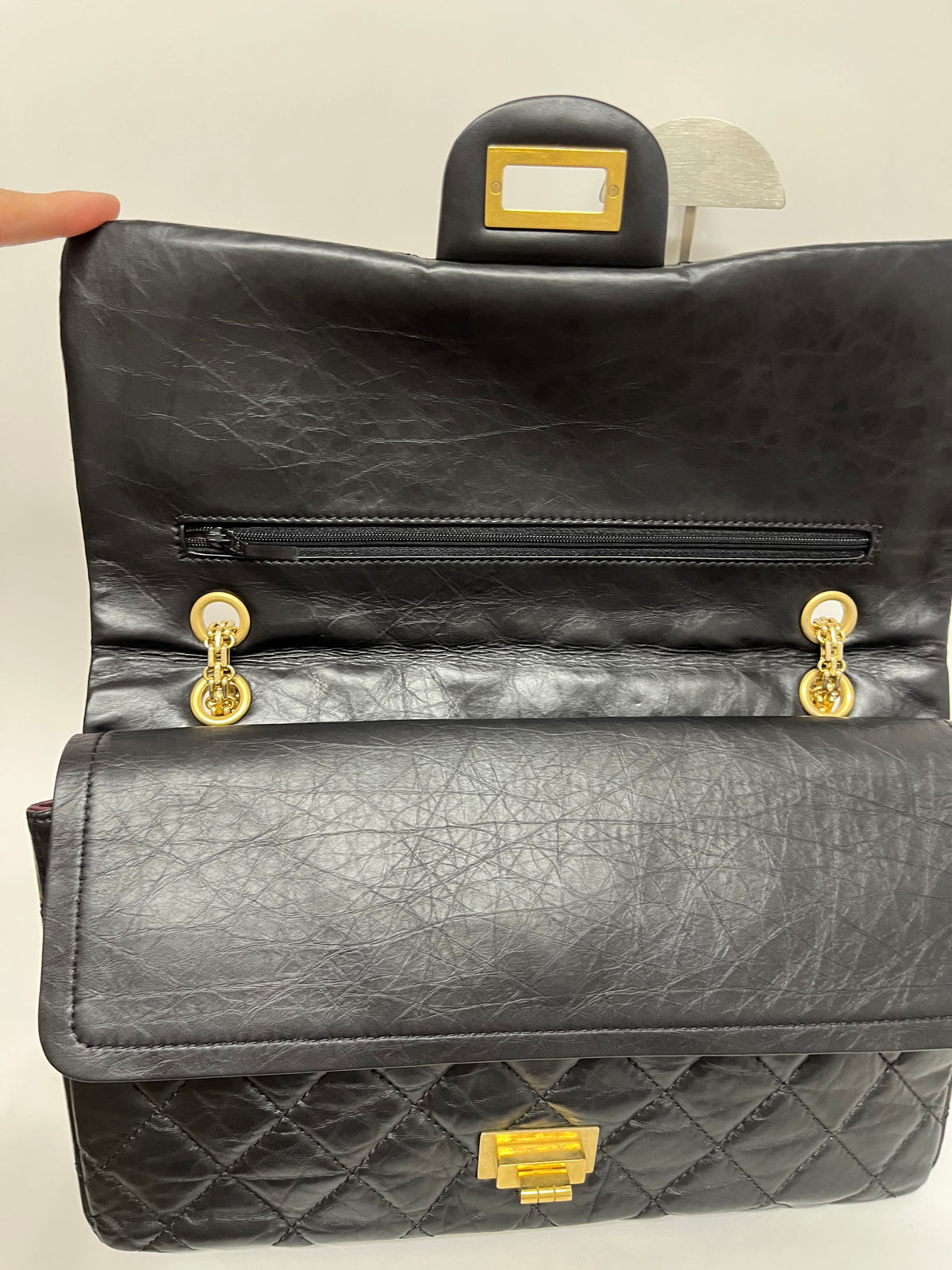 Chanel Reissue 2.55 Double Flap 227 Piel de Becerro Envejecida Negra · grande Serie 15