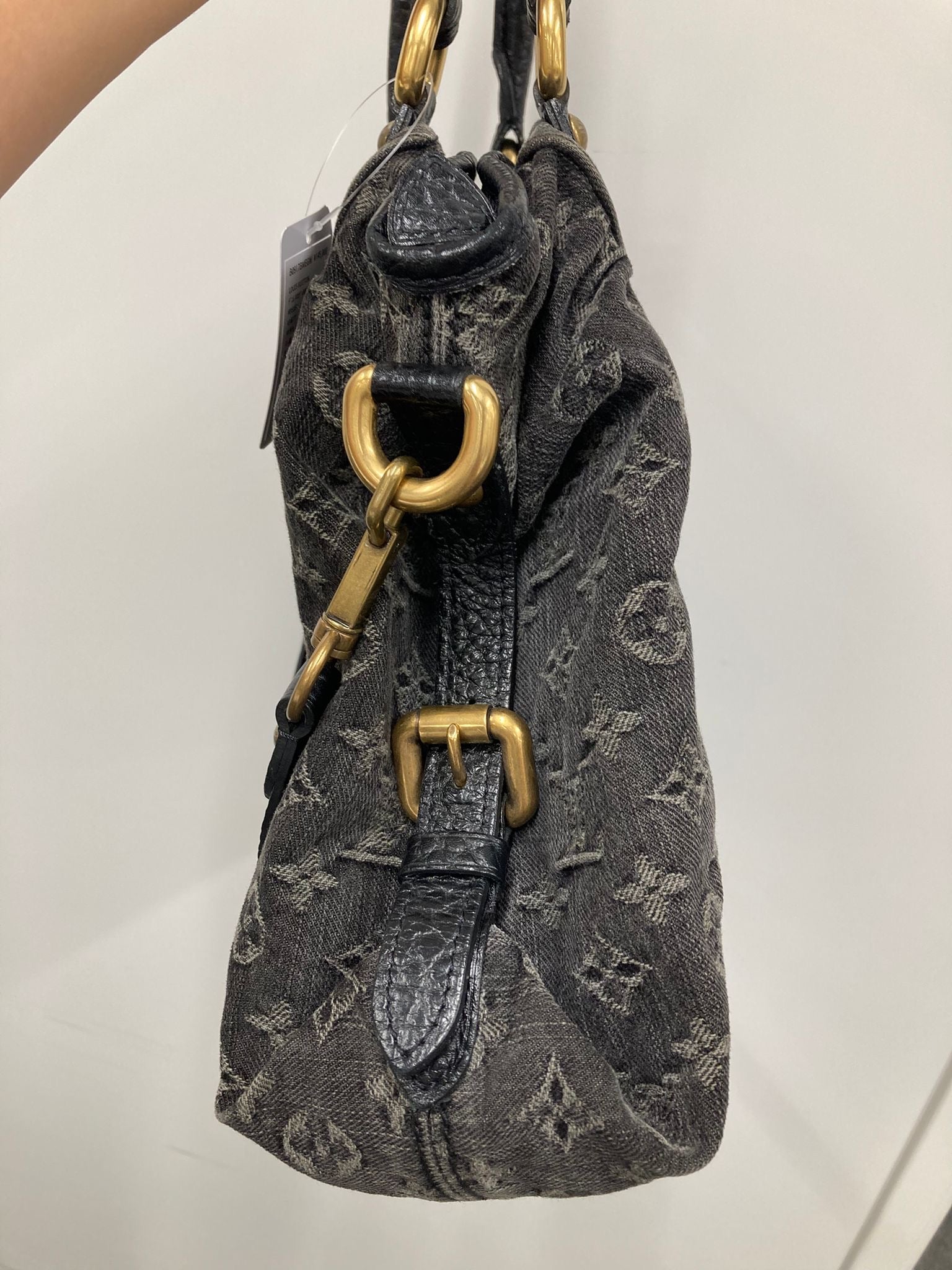 Louis Vuitton Neo Cabby MM Denim negro Monogram