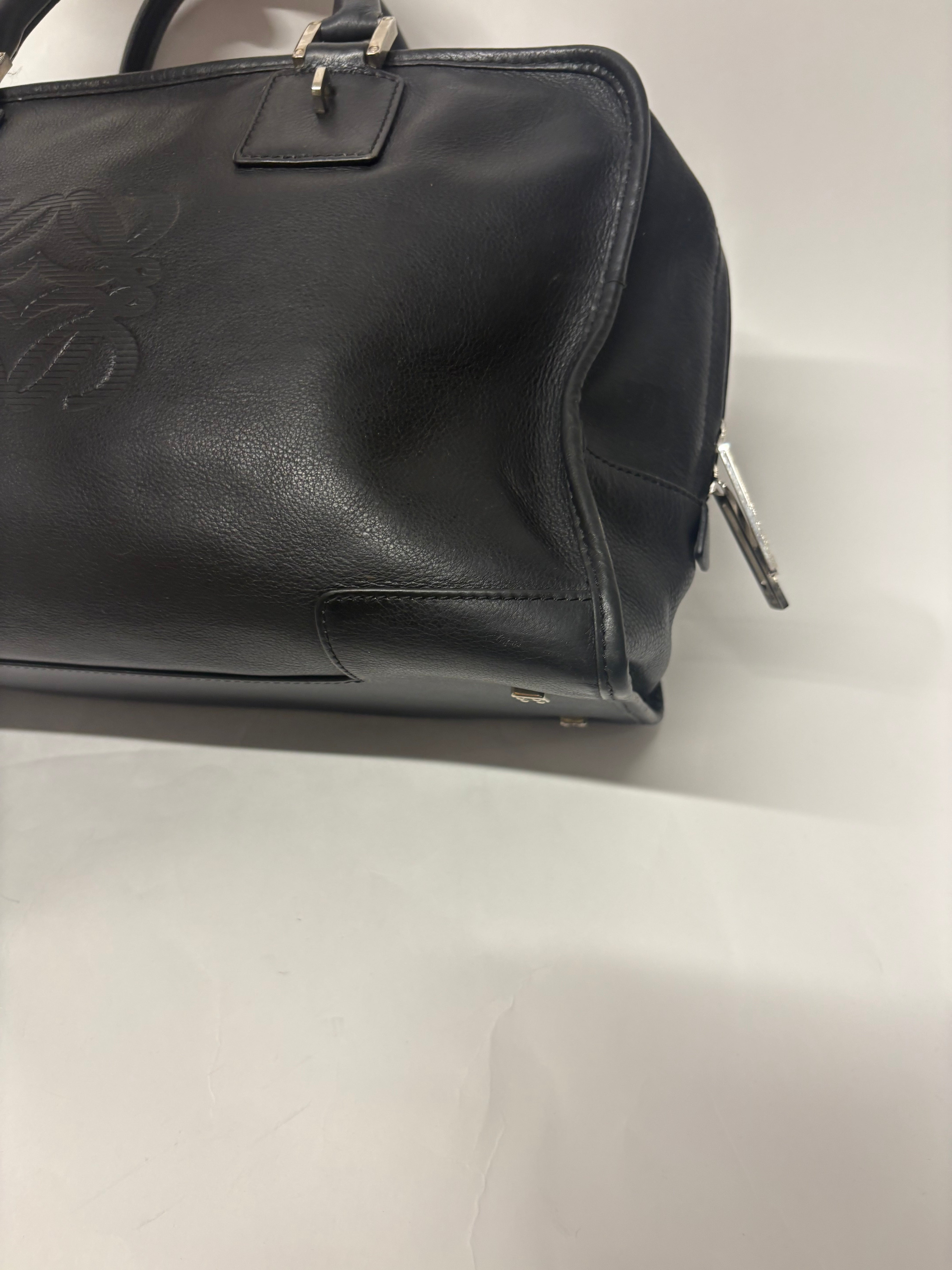 Loewe Amazona 36 Piel Negra Herrajes Plata