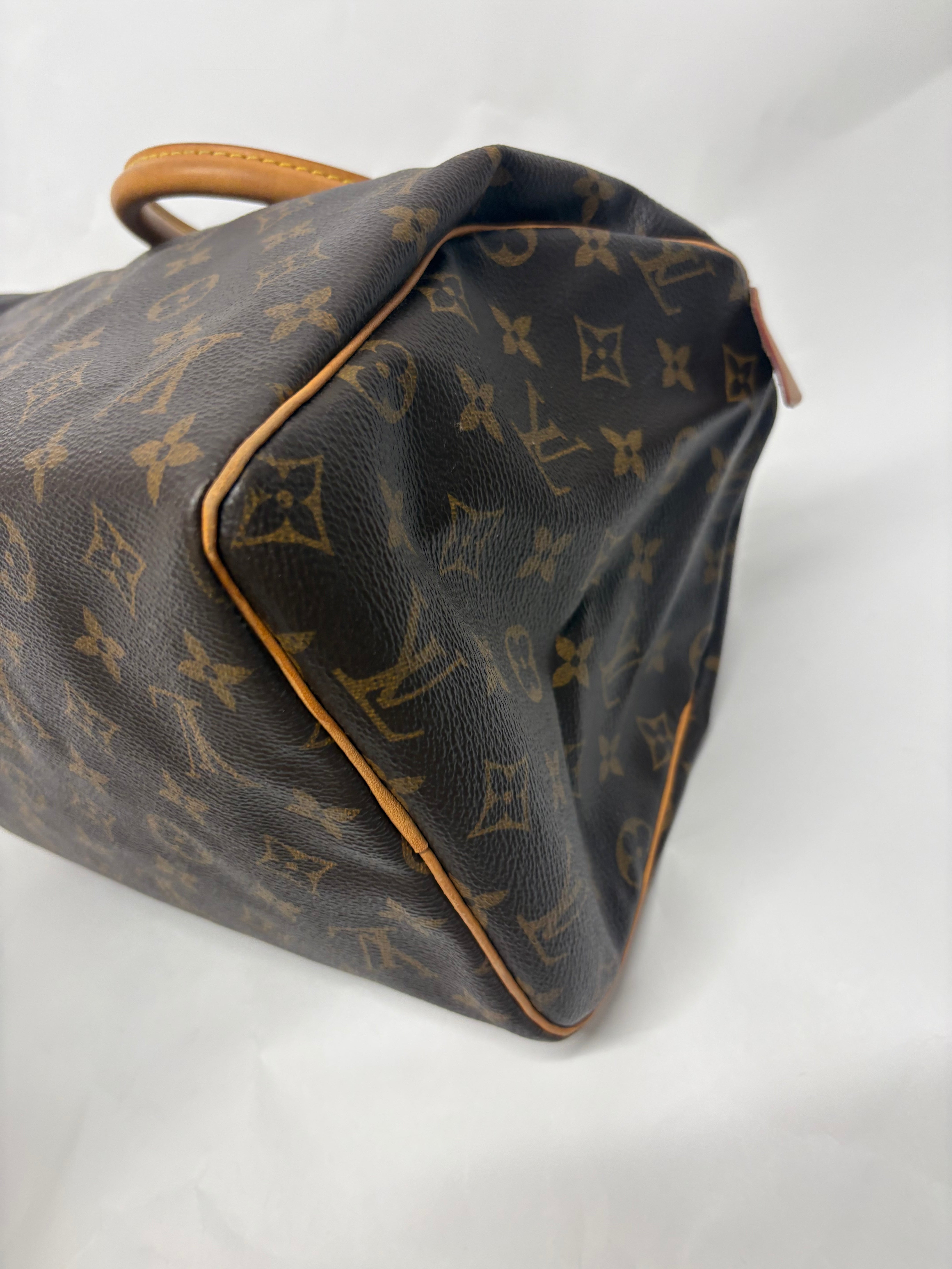 Louis Vuitton speedy 30 grabado CMP con bandolera extra