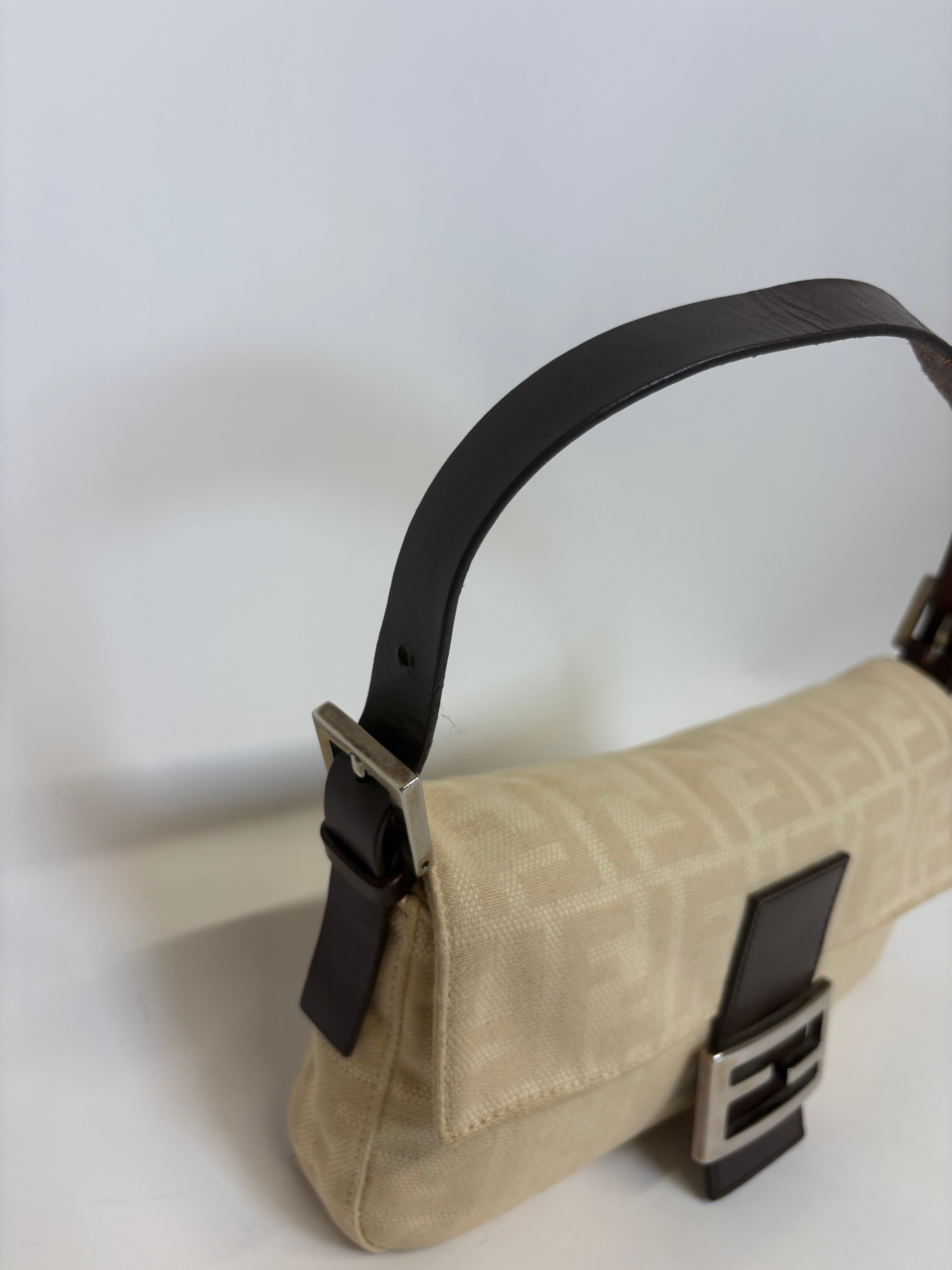 Fendi Baguette Zucca Canvas FF beige