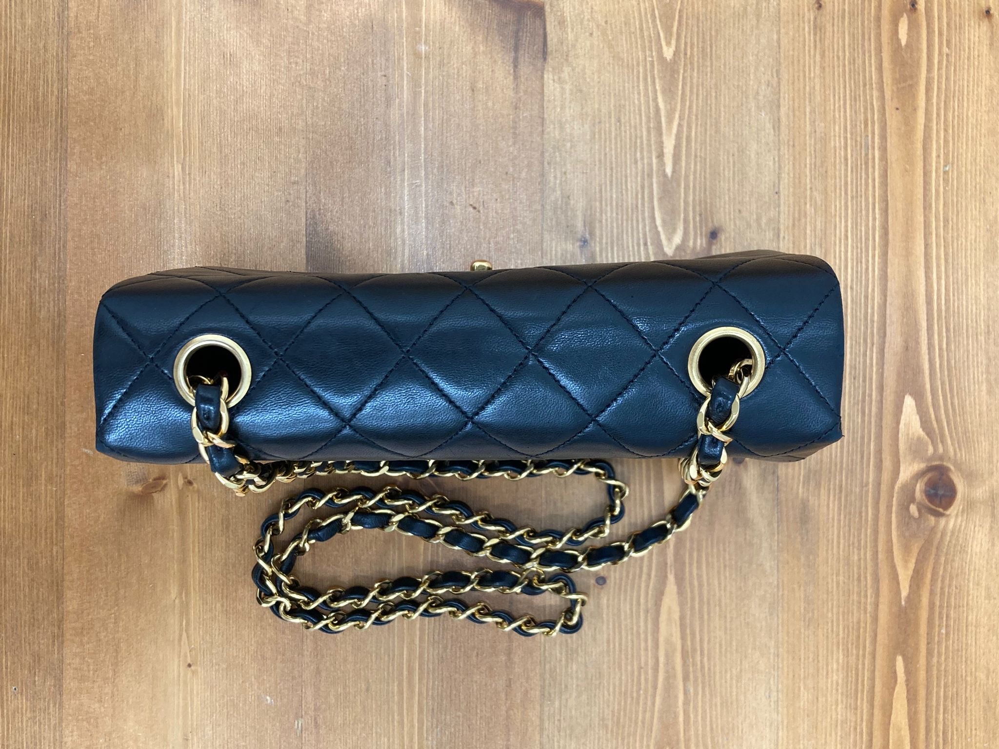 Chanel timeless 20 vintage