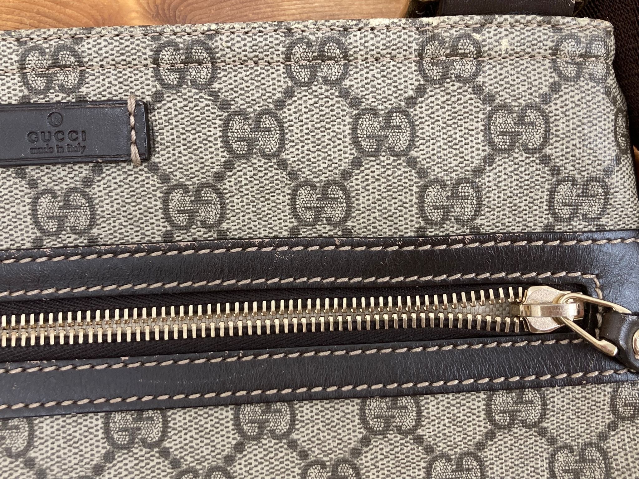 Gucci bandolera canvas marrón