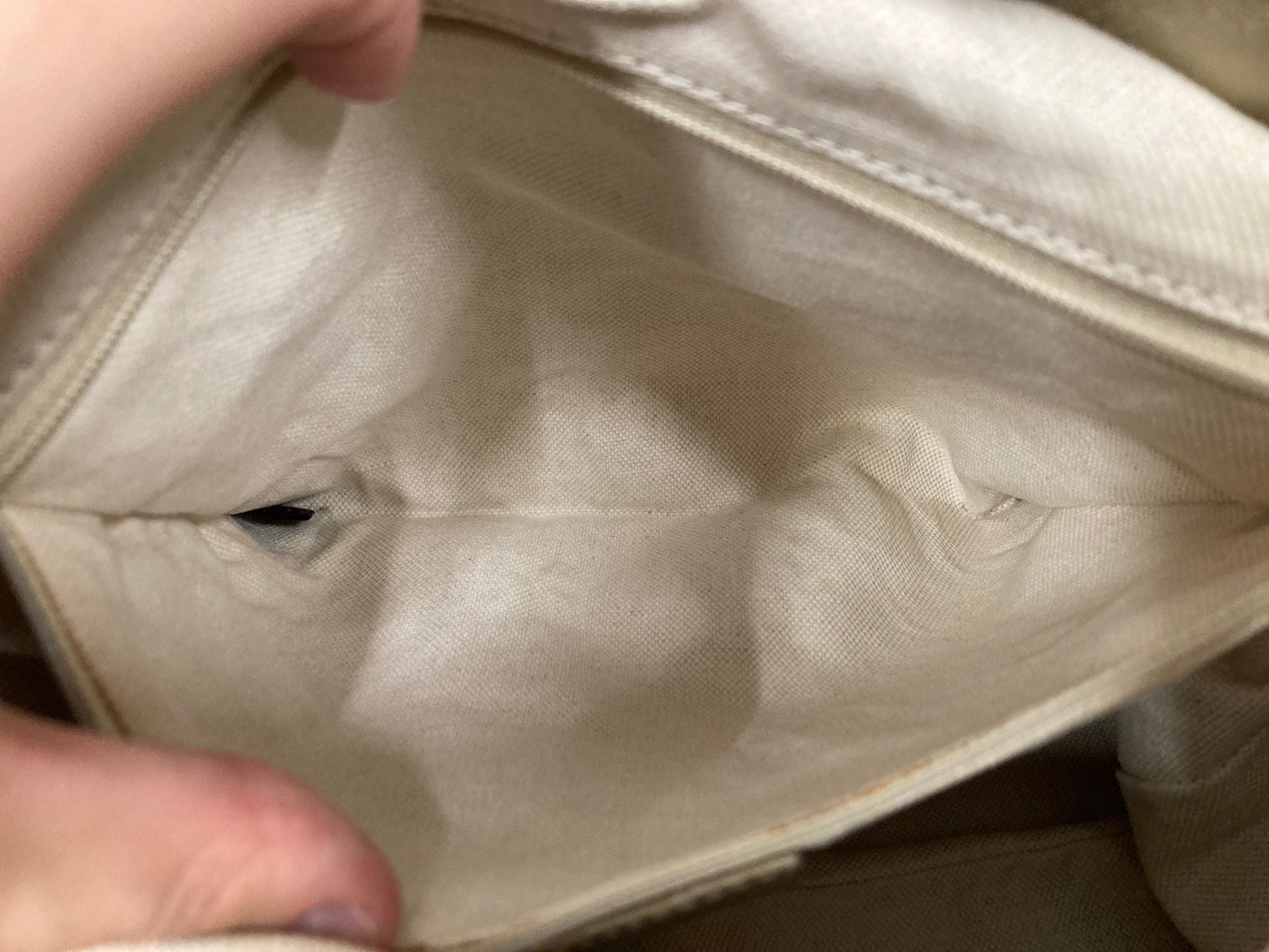 Gucci GG Canvas 2Way Bag en beige y dorado con bandolera