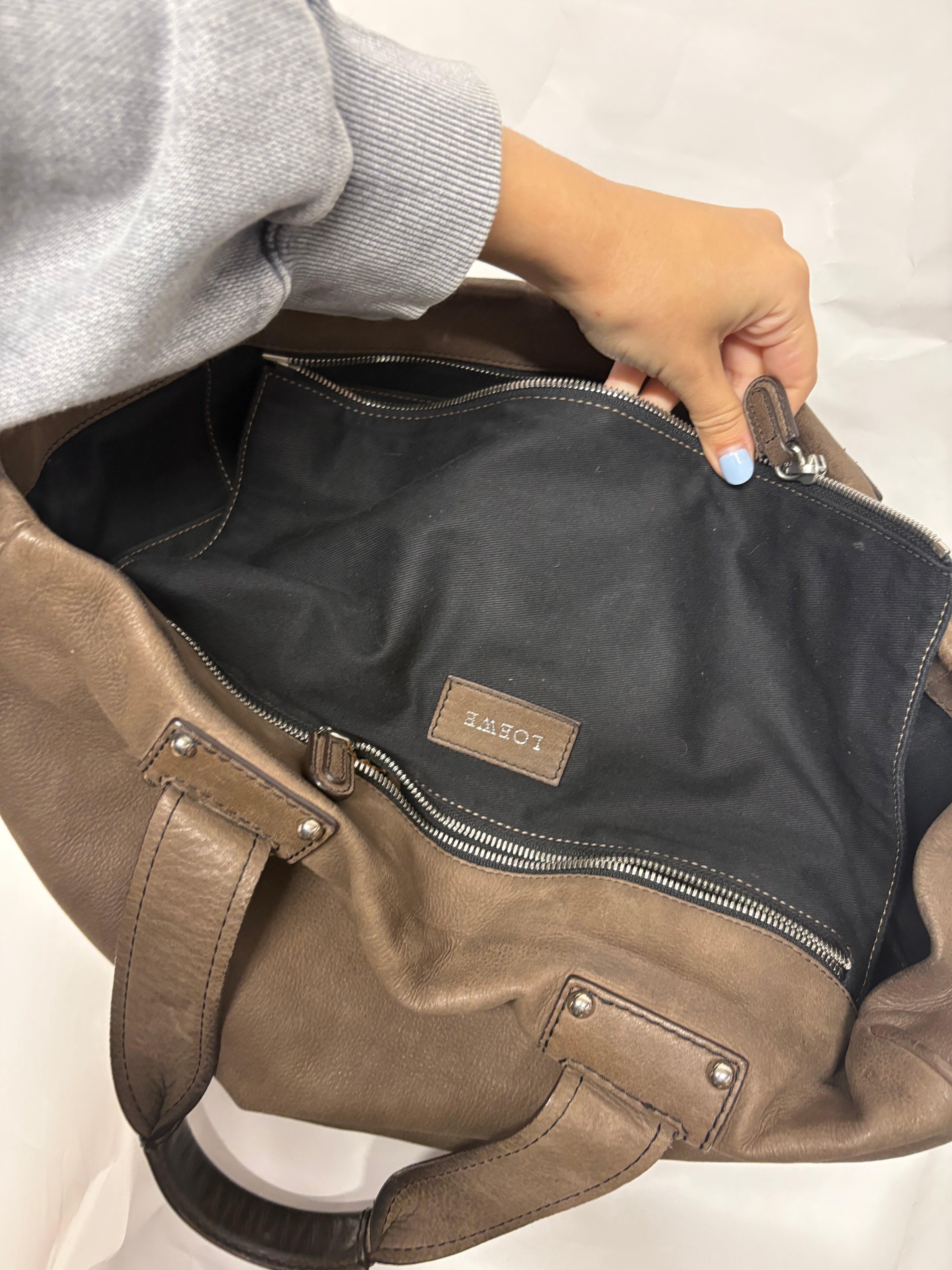 Loewe Tote Grande Piel Taupe Anagram con correa borlas extra