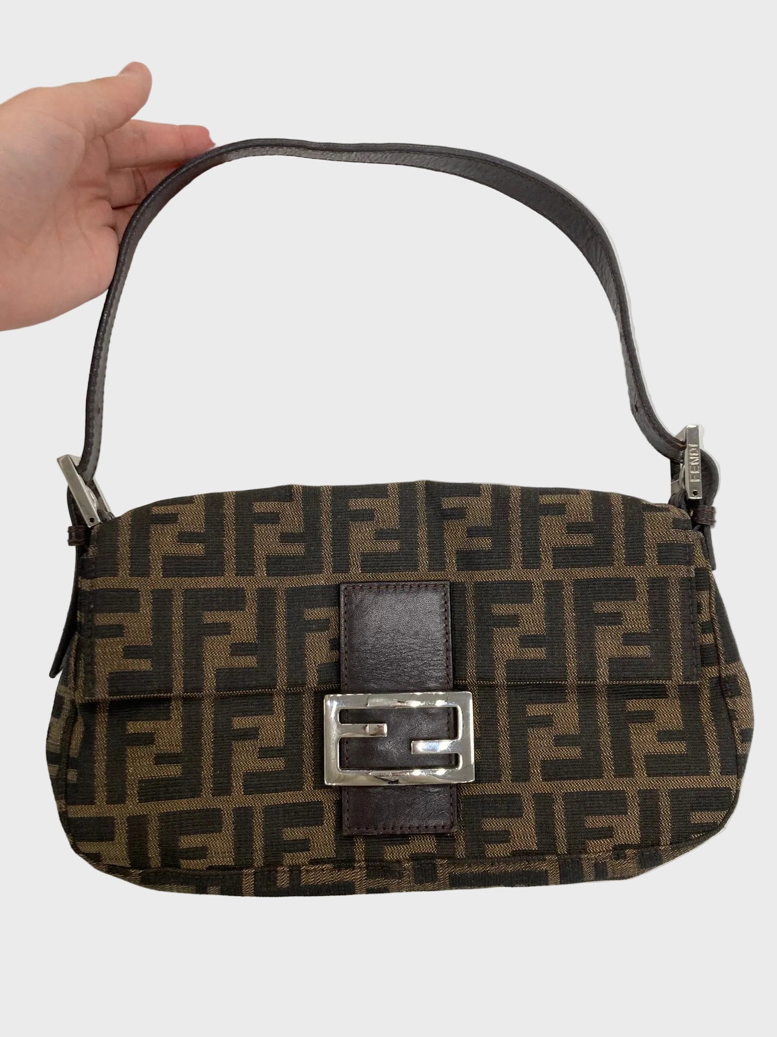 Fendi baguette clásica vintage marrón zucca