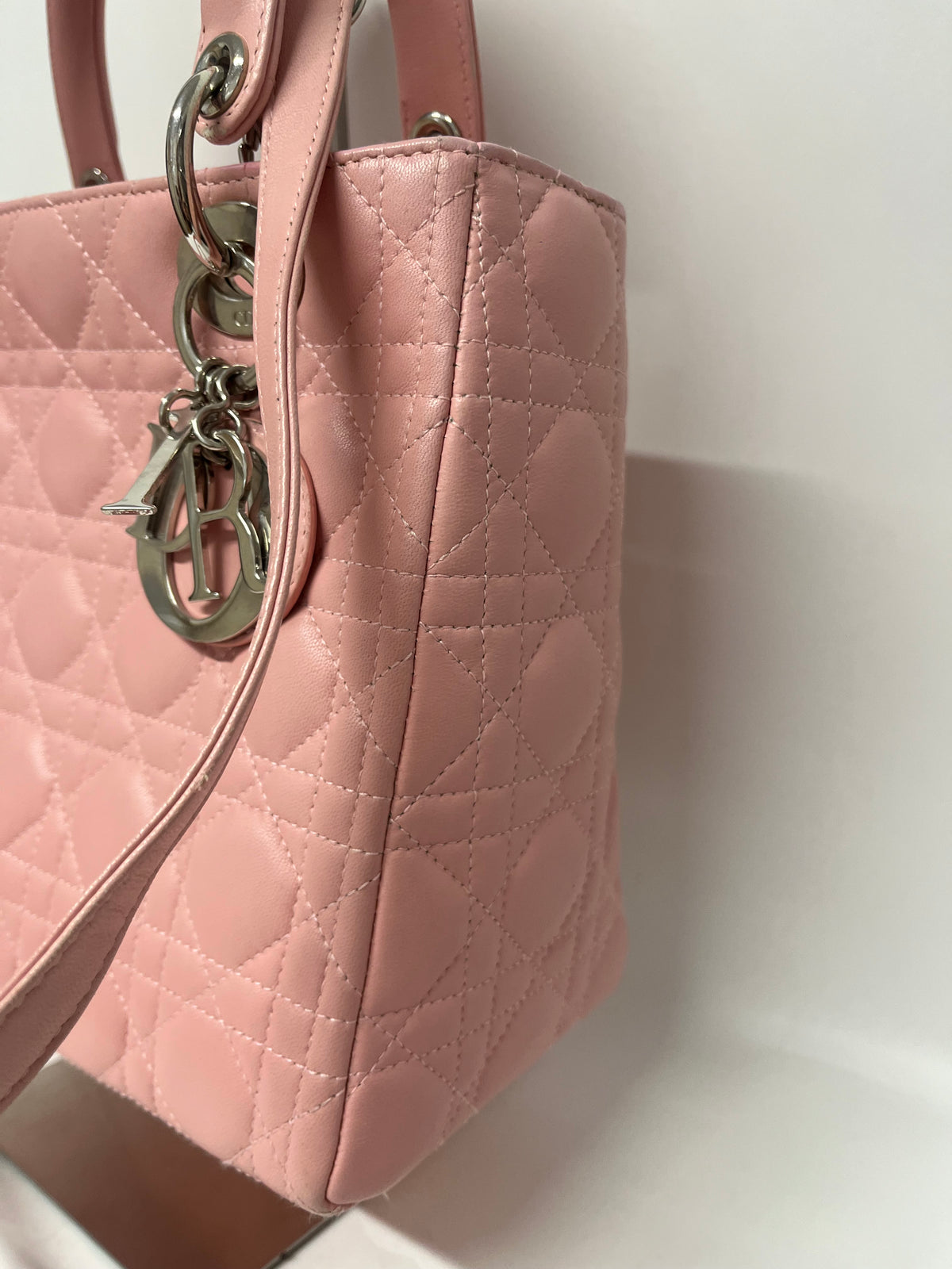 Christian Dior Lady Dior Medium Piel Cordero Rosa Claro Cannage