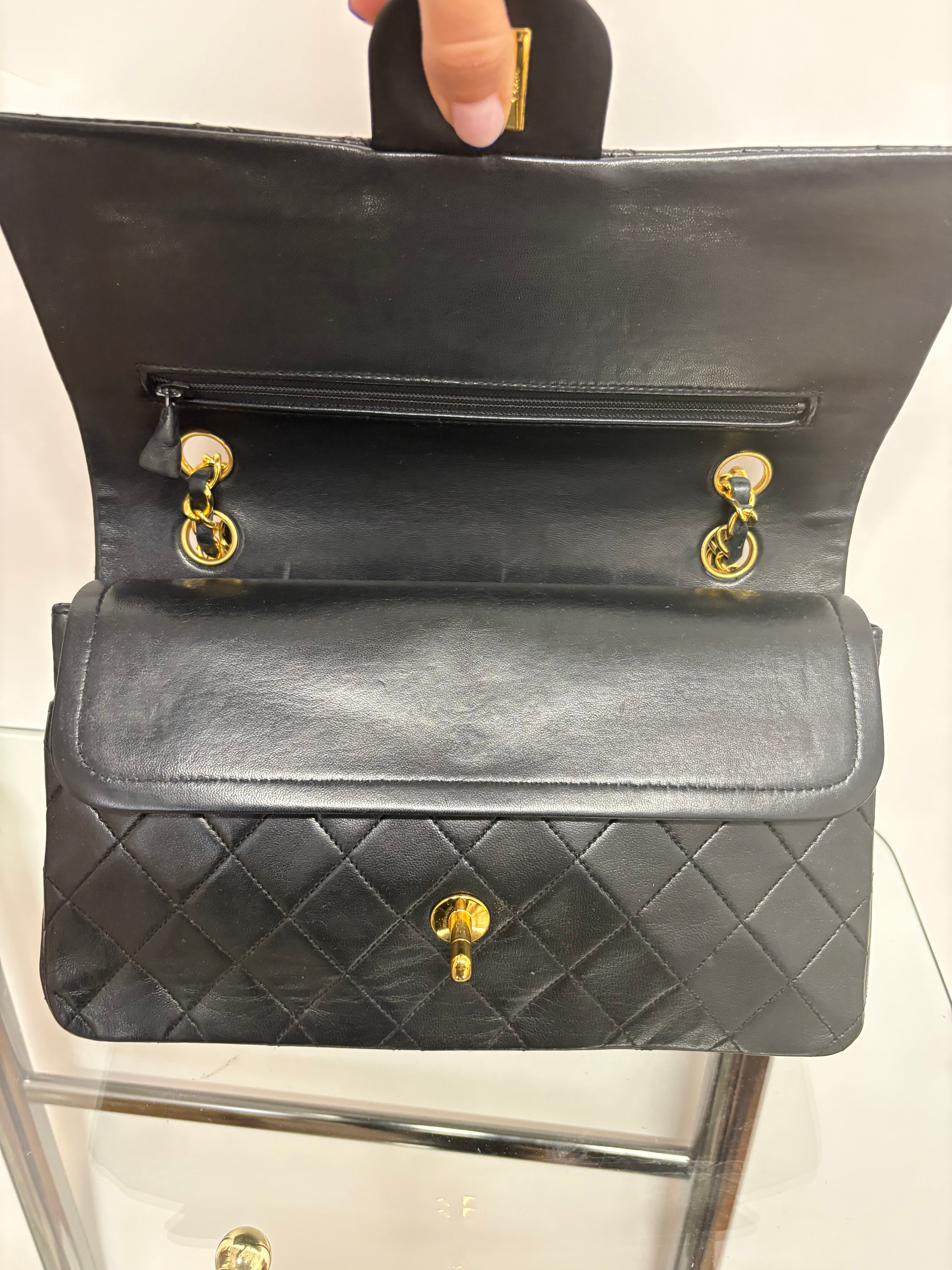 Chanel timeless 25 doble flap Matelassé Lambskin Negro · Serie 1