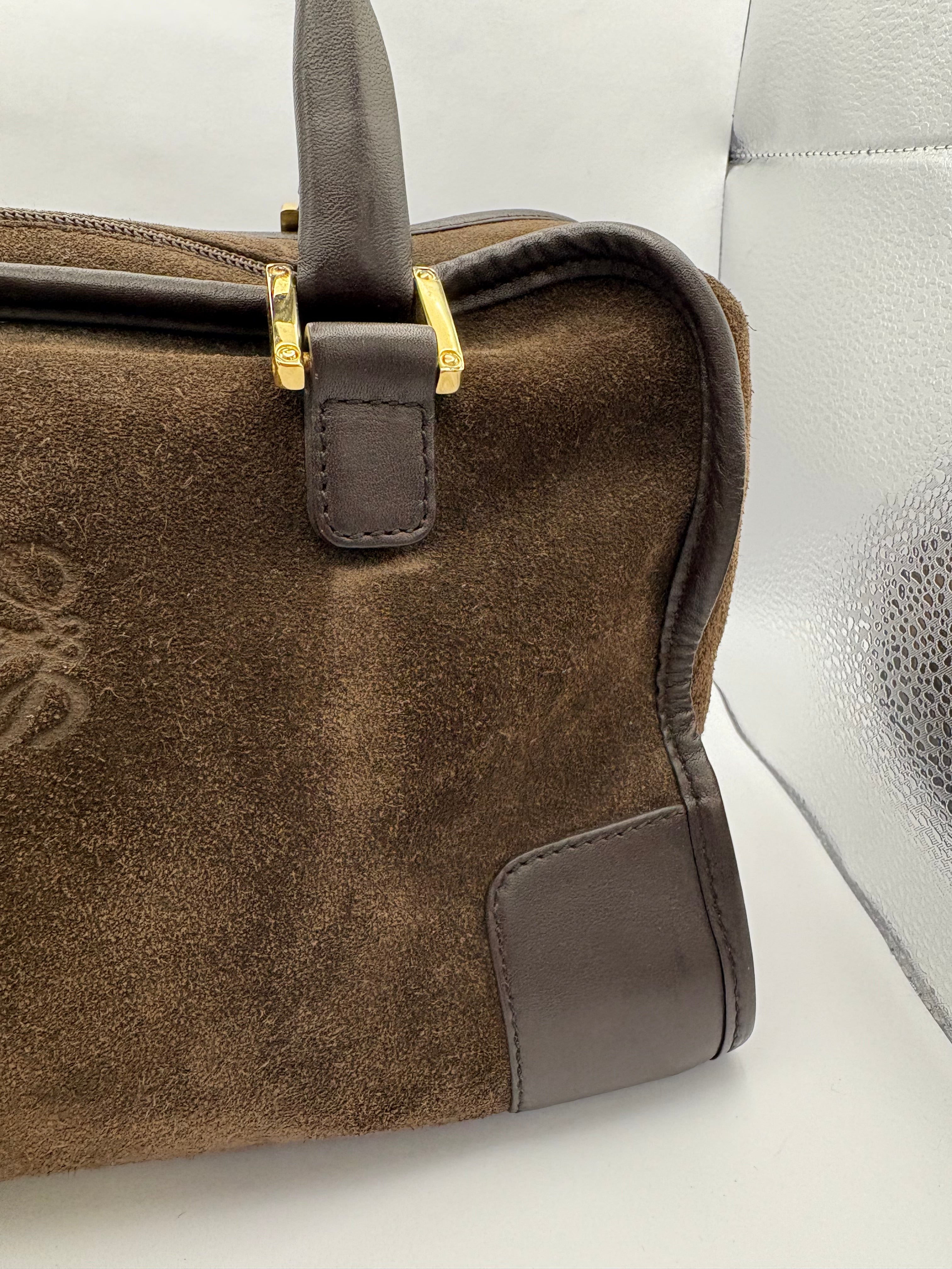 LOEWE Amazona 28 – Ante Marrón & Piel Chocolate
