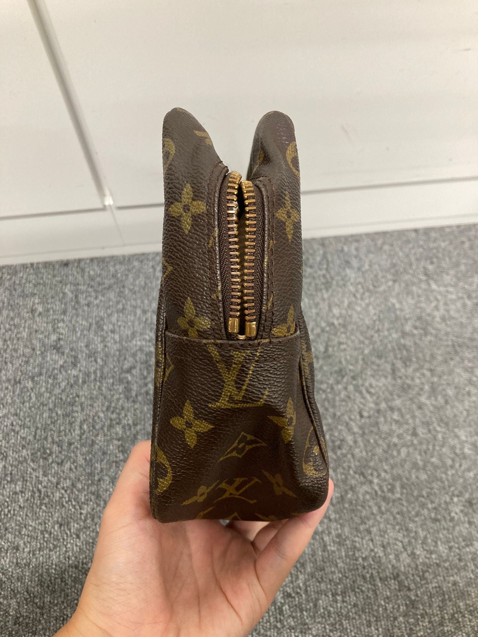 Louis Vuitton Trousse Toilette 28 Monogram