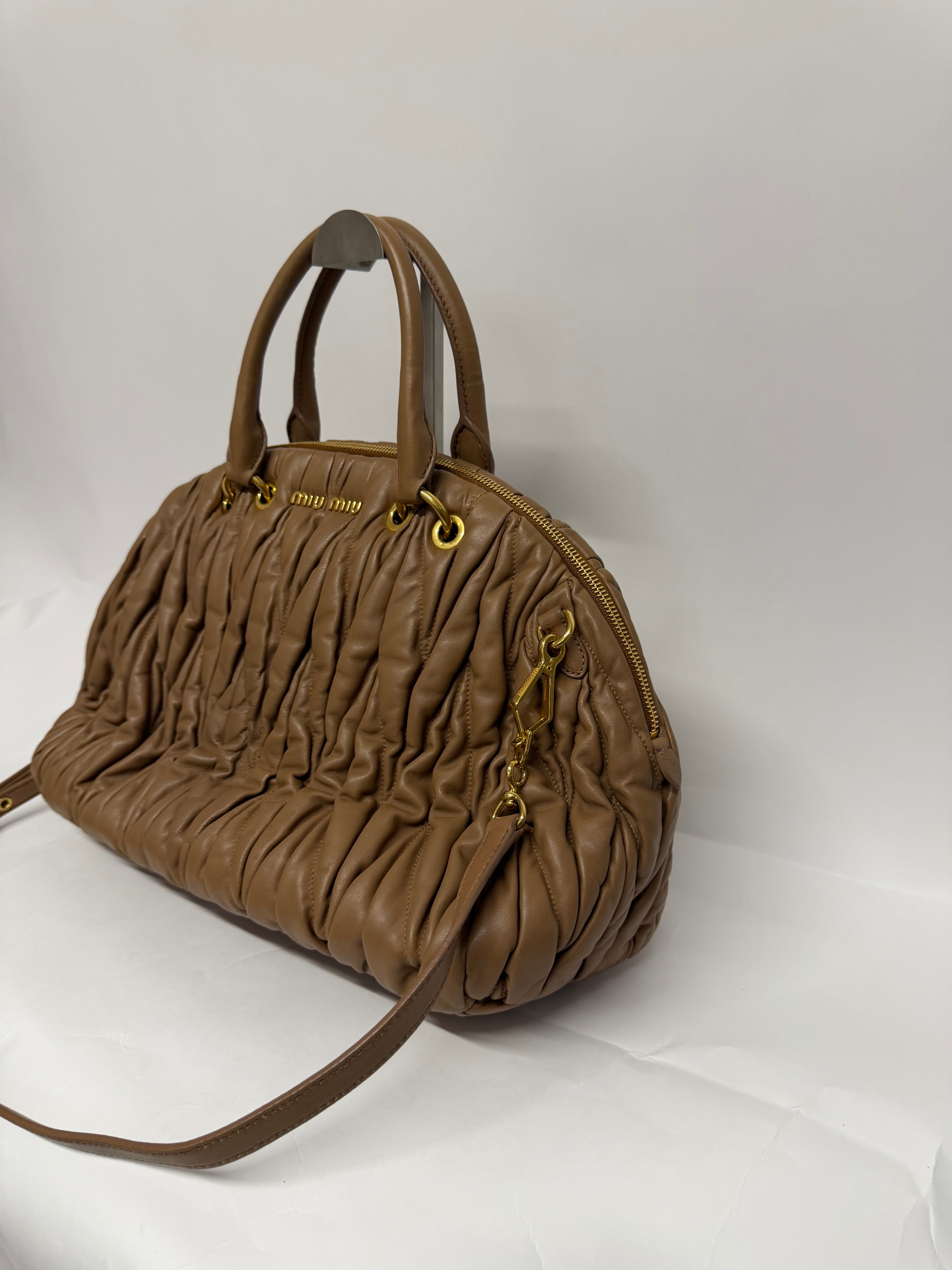 Miu Miu Matelasse 2way Shoulder Bag Marrón
