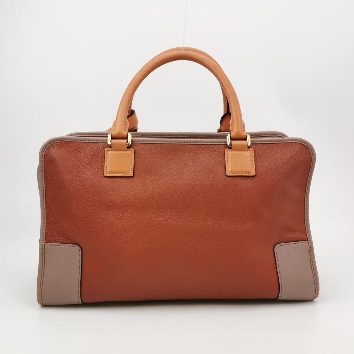 Loewe Amazona 36 Tricolor Coñac, Topo y Camel