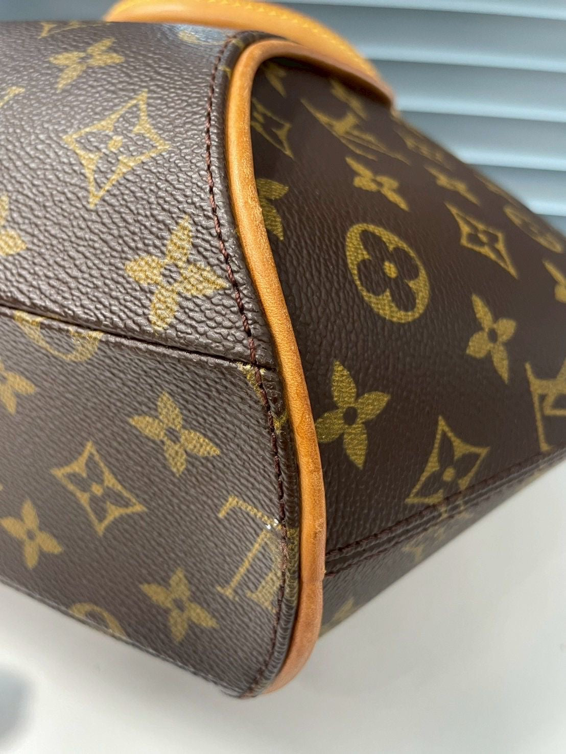 Louis Vuitton Ellipse MM Monogram