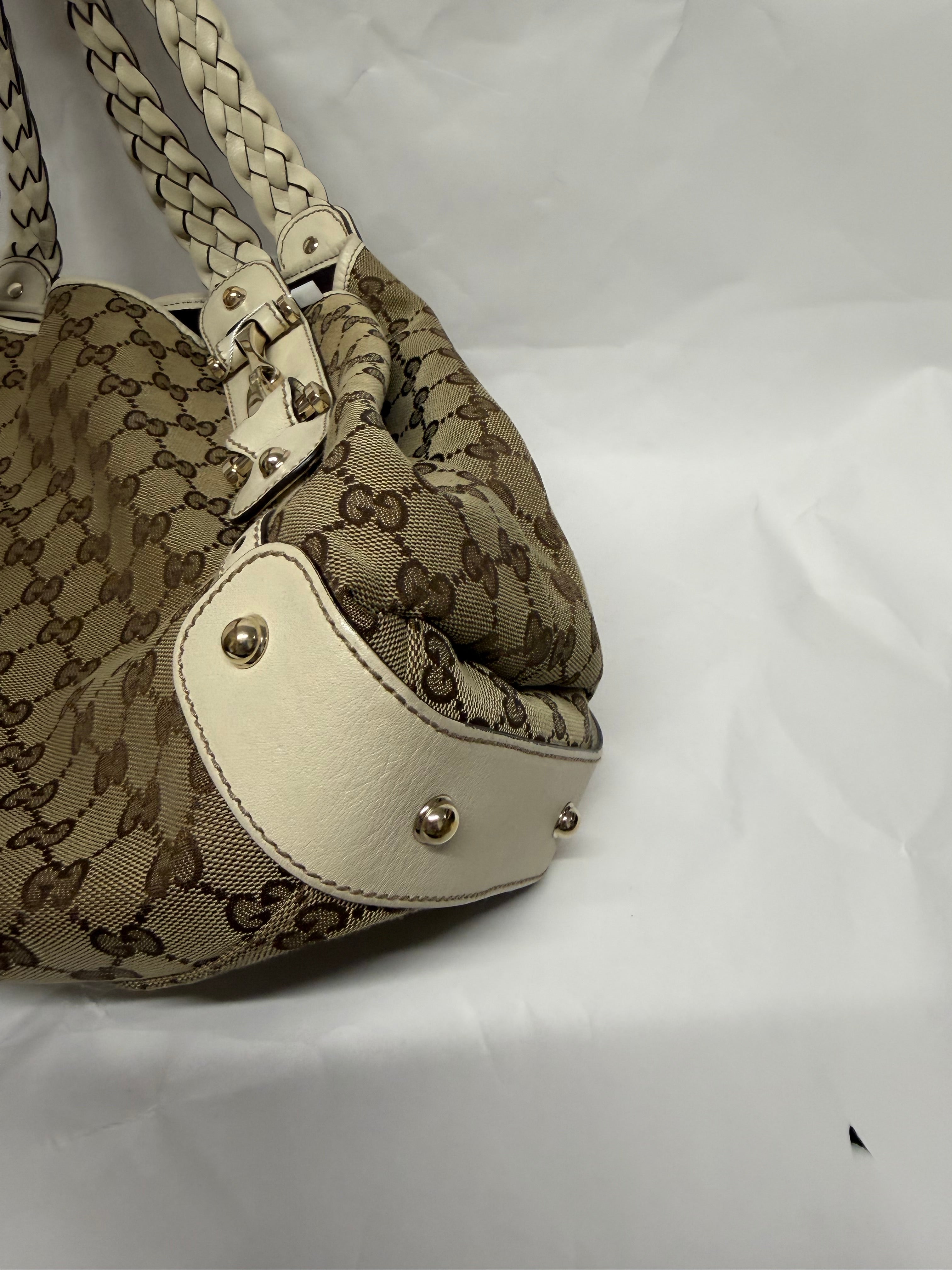 Gucci GG Canvas Horsebit Pelham Shoulder Bag | White