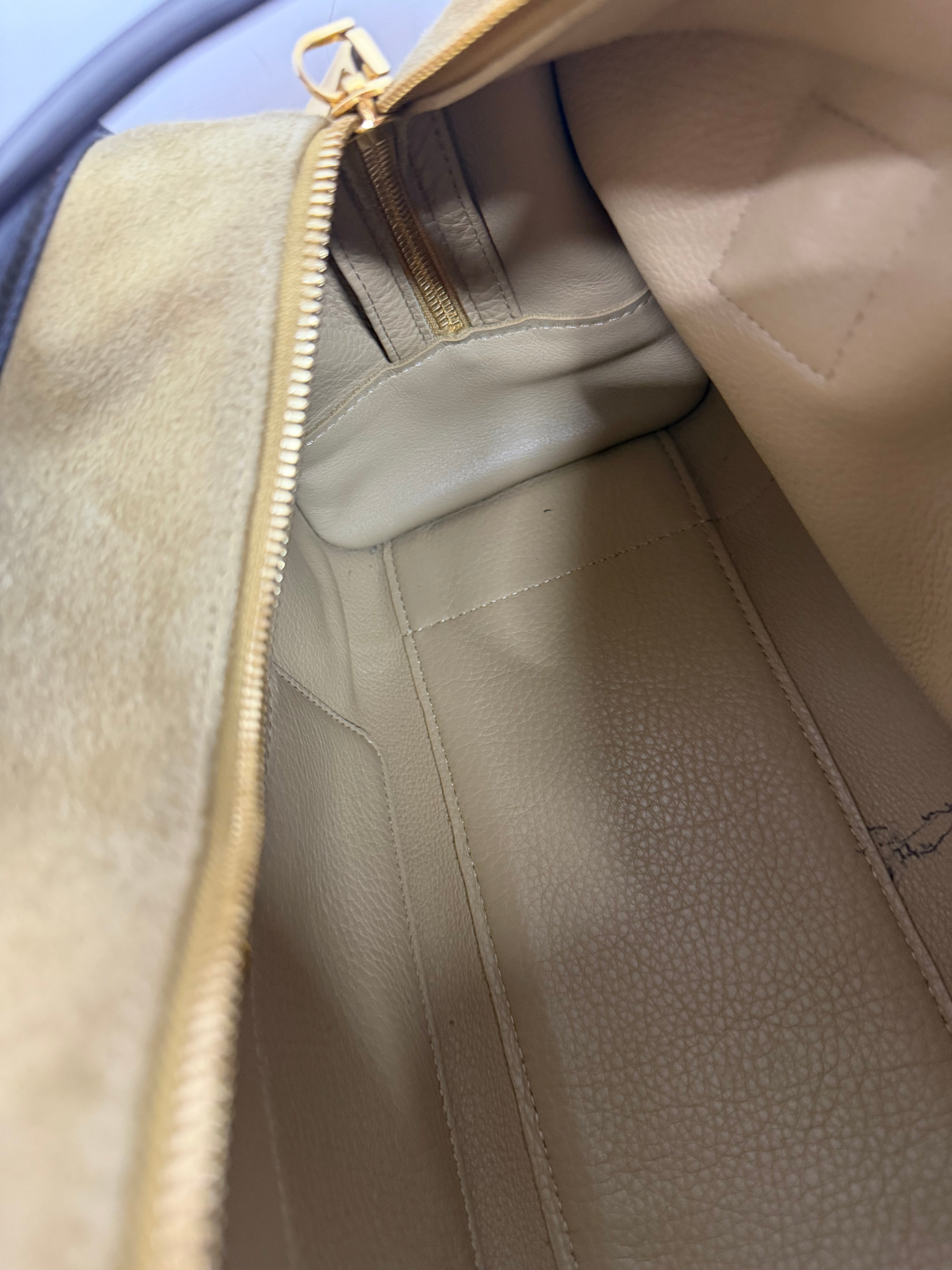 Loewe Amazona 30 ante oro marrón