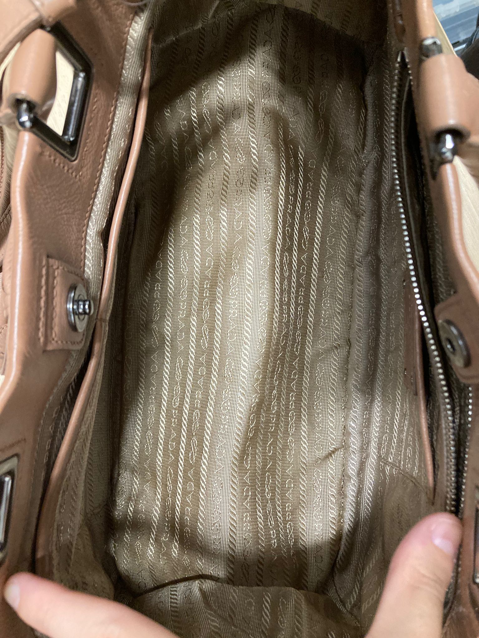 Prada Tote beige rosado con bandolera