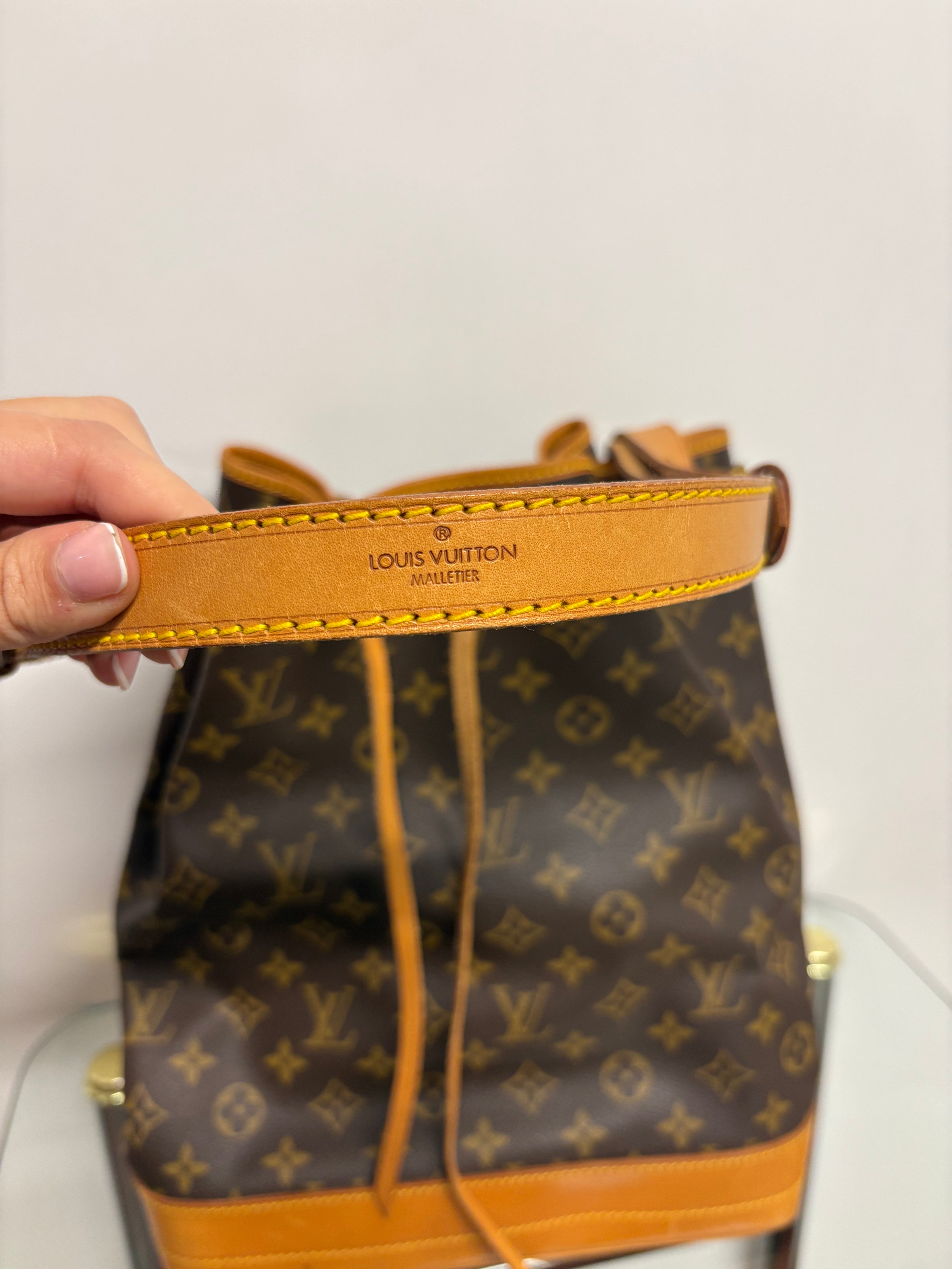 Louis Vuitton Noè clásico vintage canvas monogram