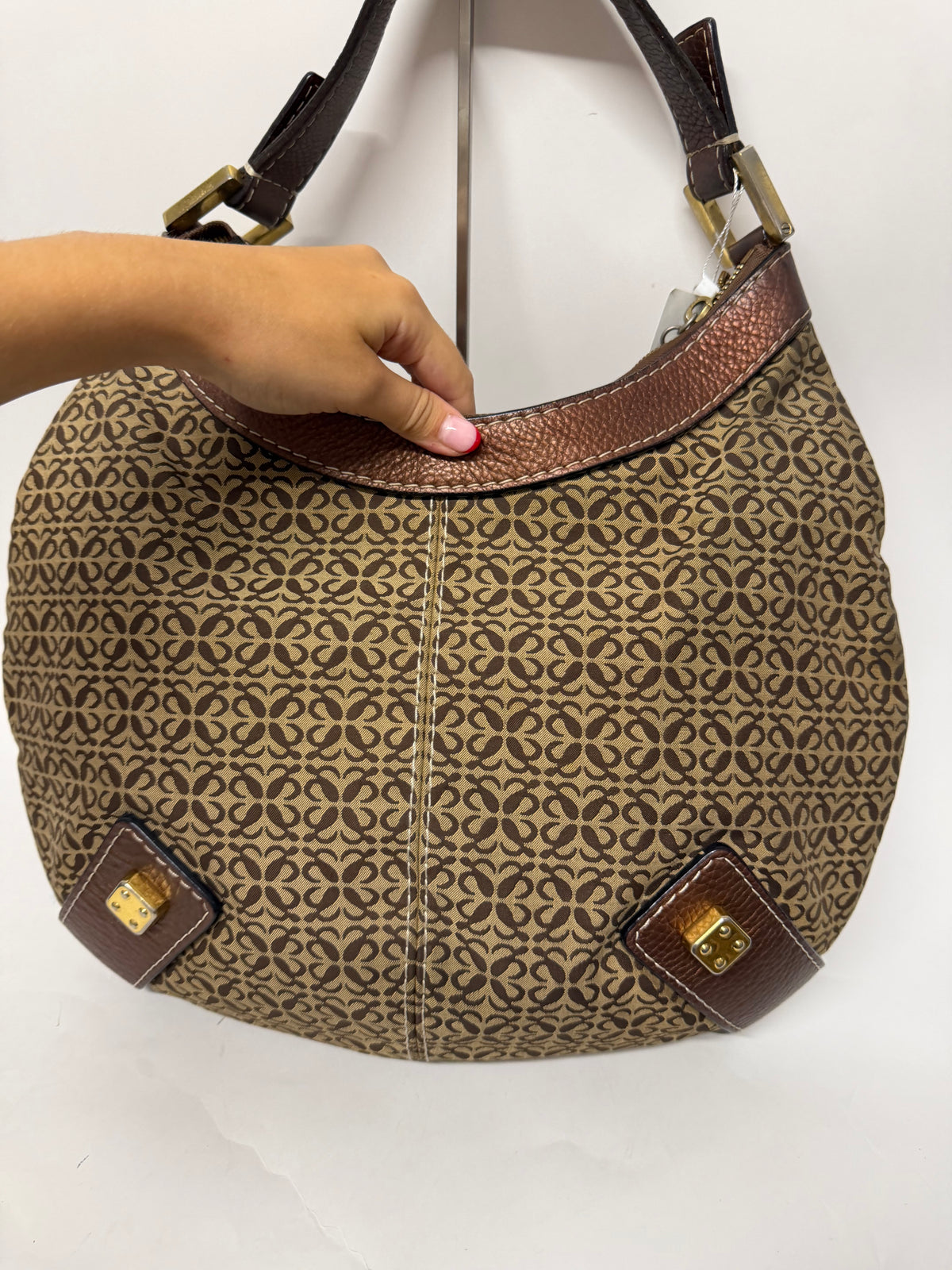 Loewe Anagram safari New Road Hobo Lona Beige