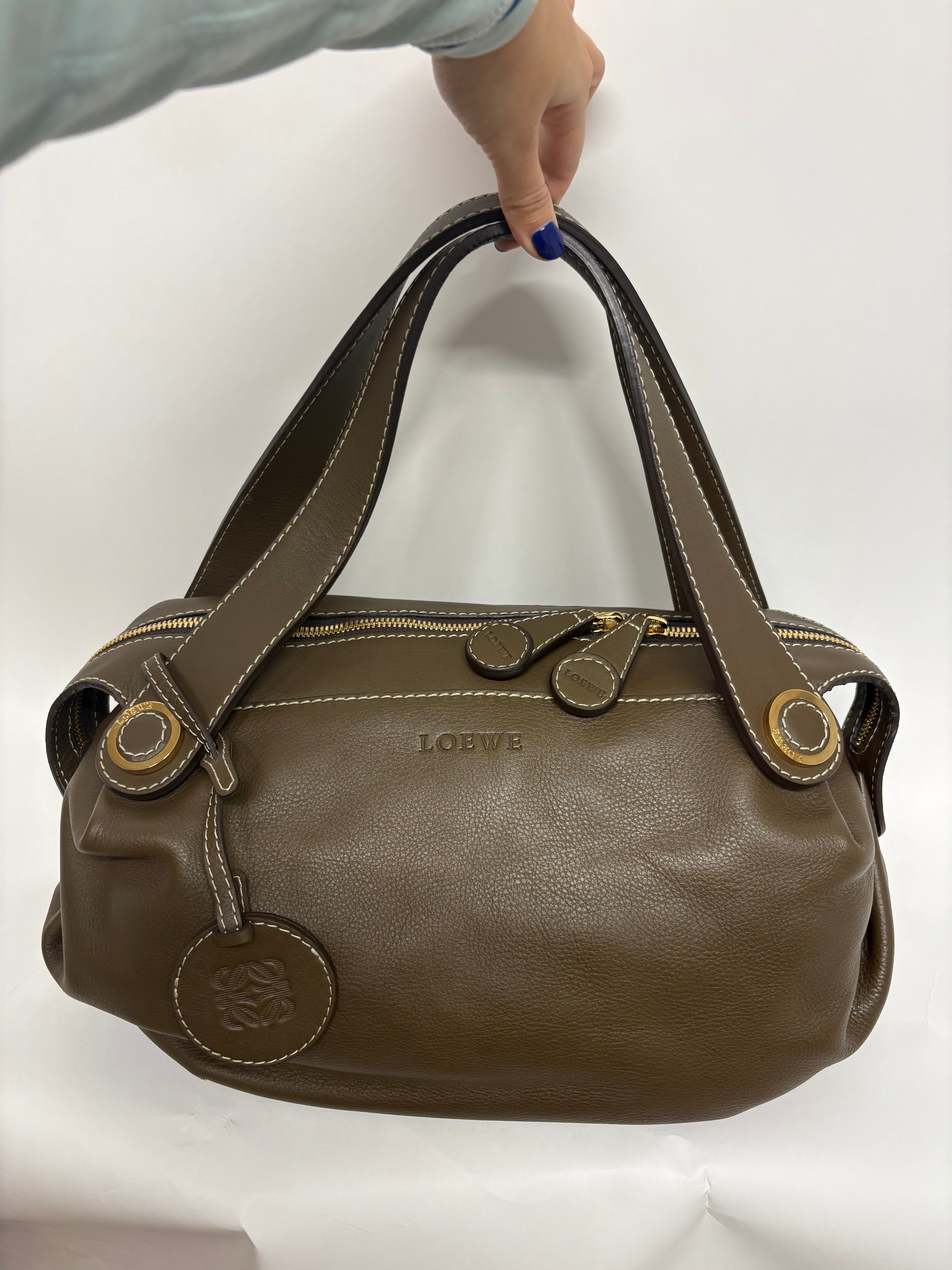 Loewe bowling en piel taupe oscuro