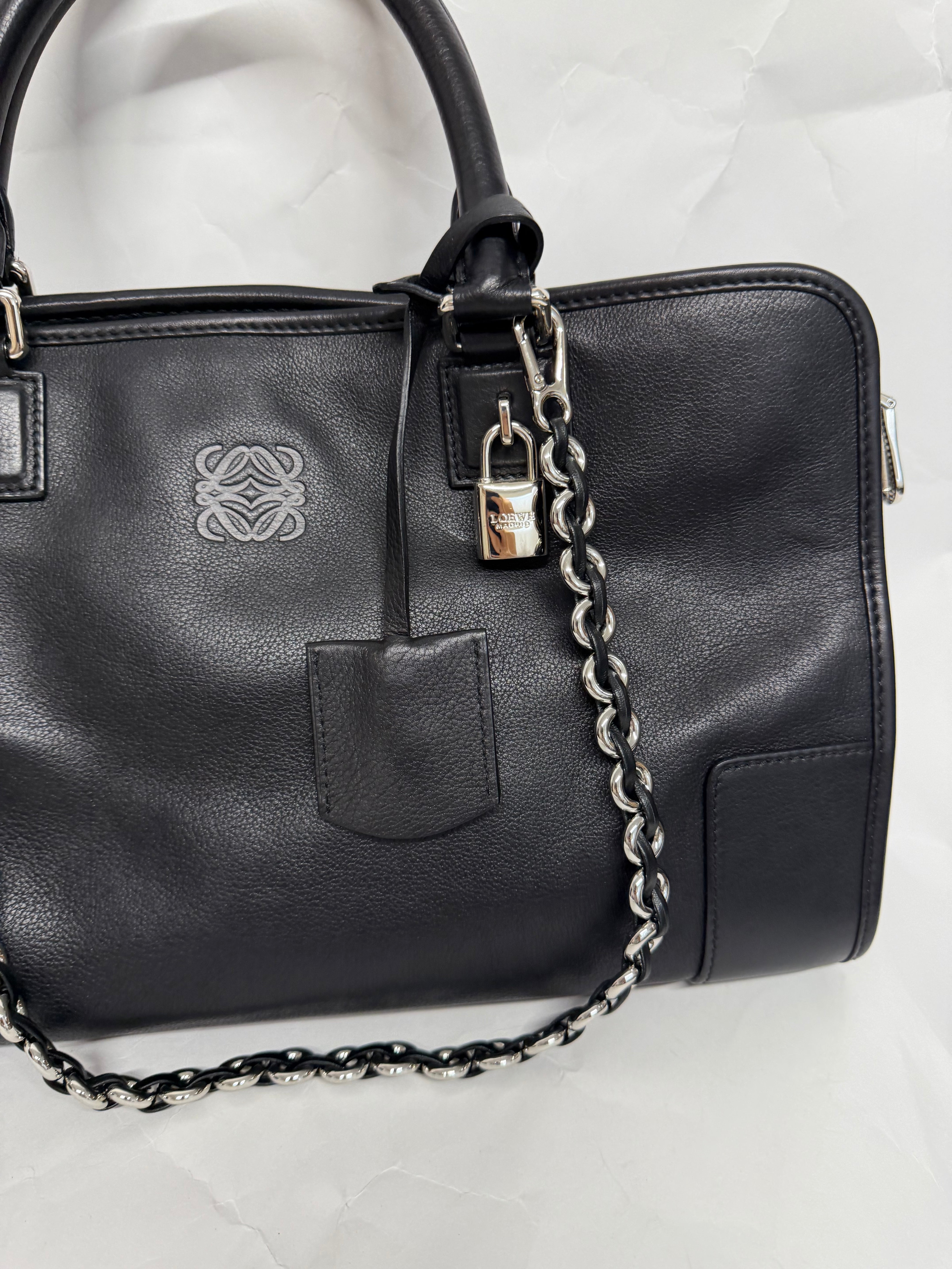 Loewe Amazona 36 | Piel Negra Herrajes Plata