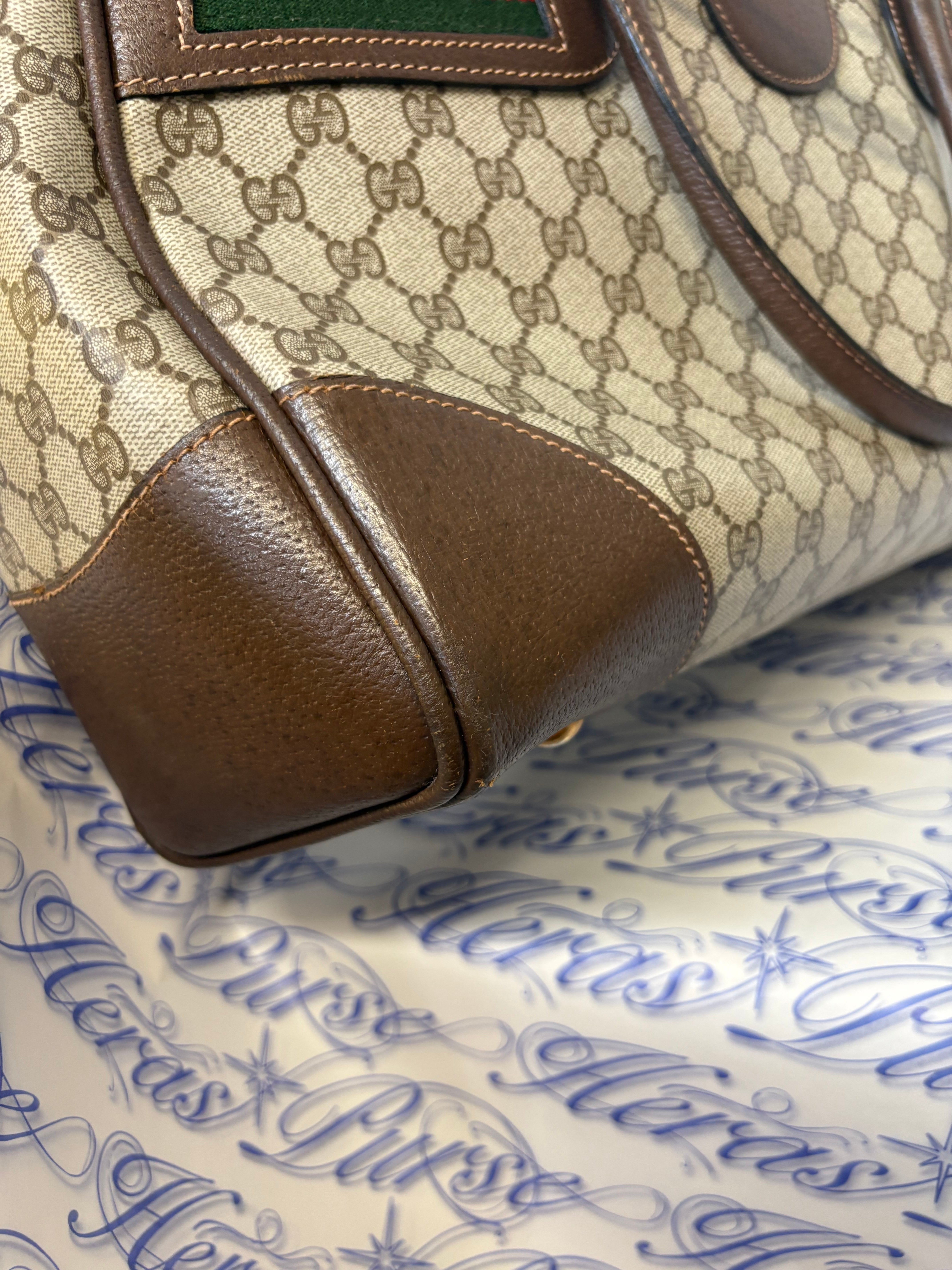 Gucci vintage gg supreme web boston XXL bag