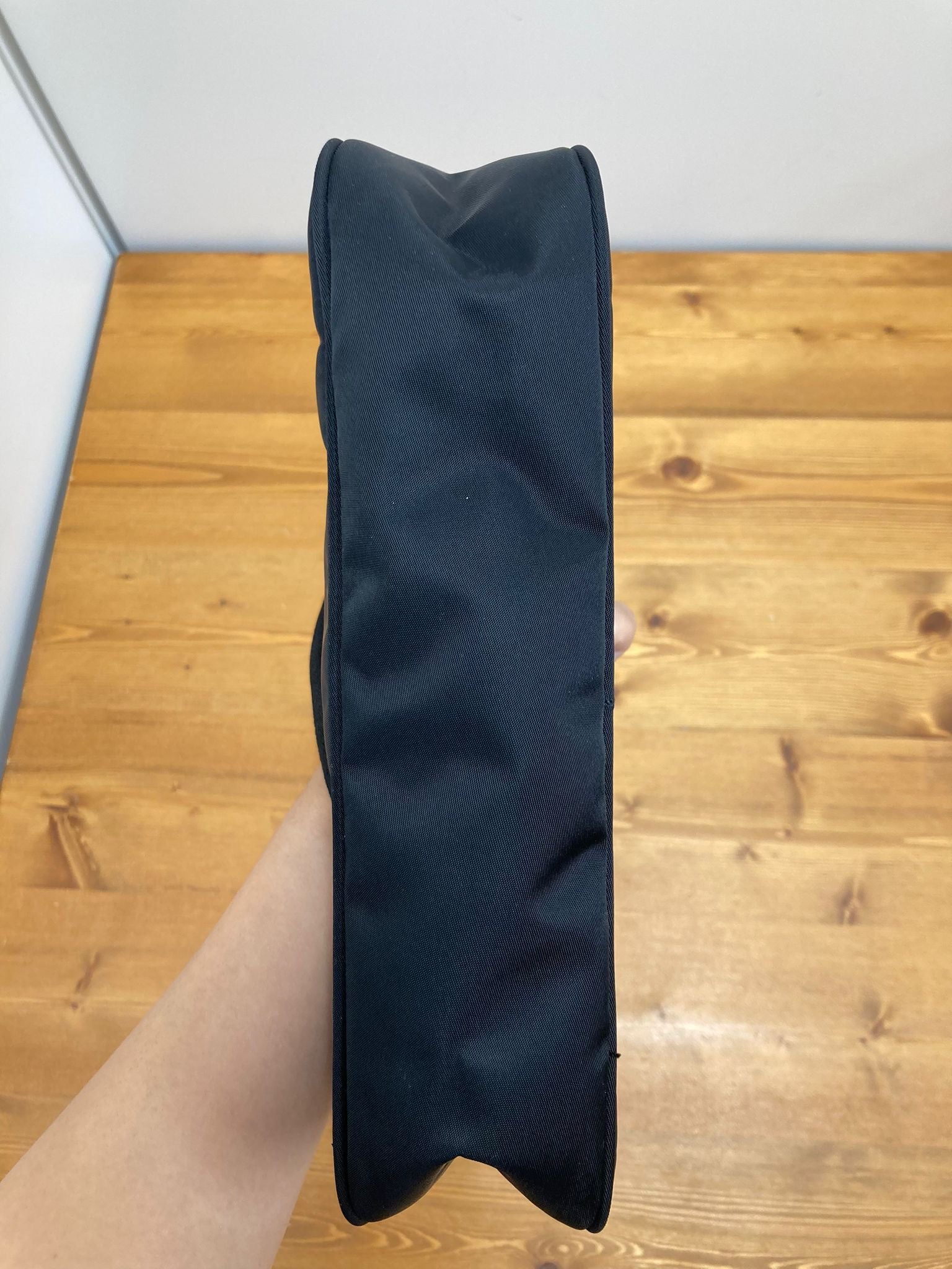 Prada hobo nylon negra