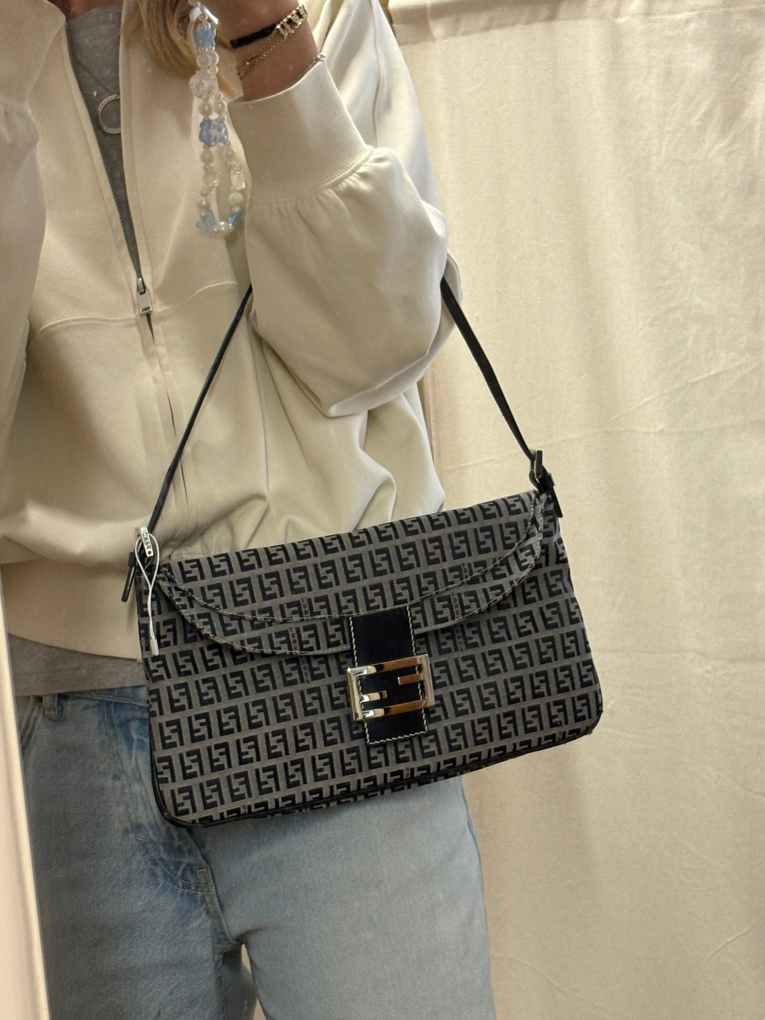 Fendi baguette zucca azul marino