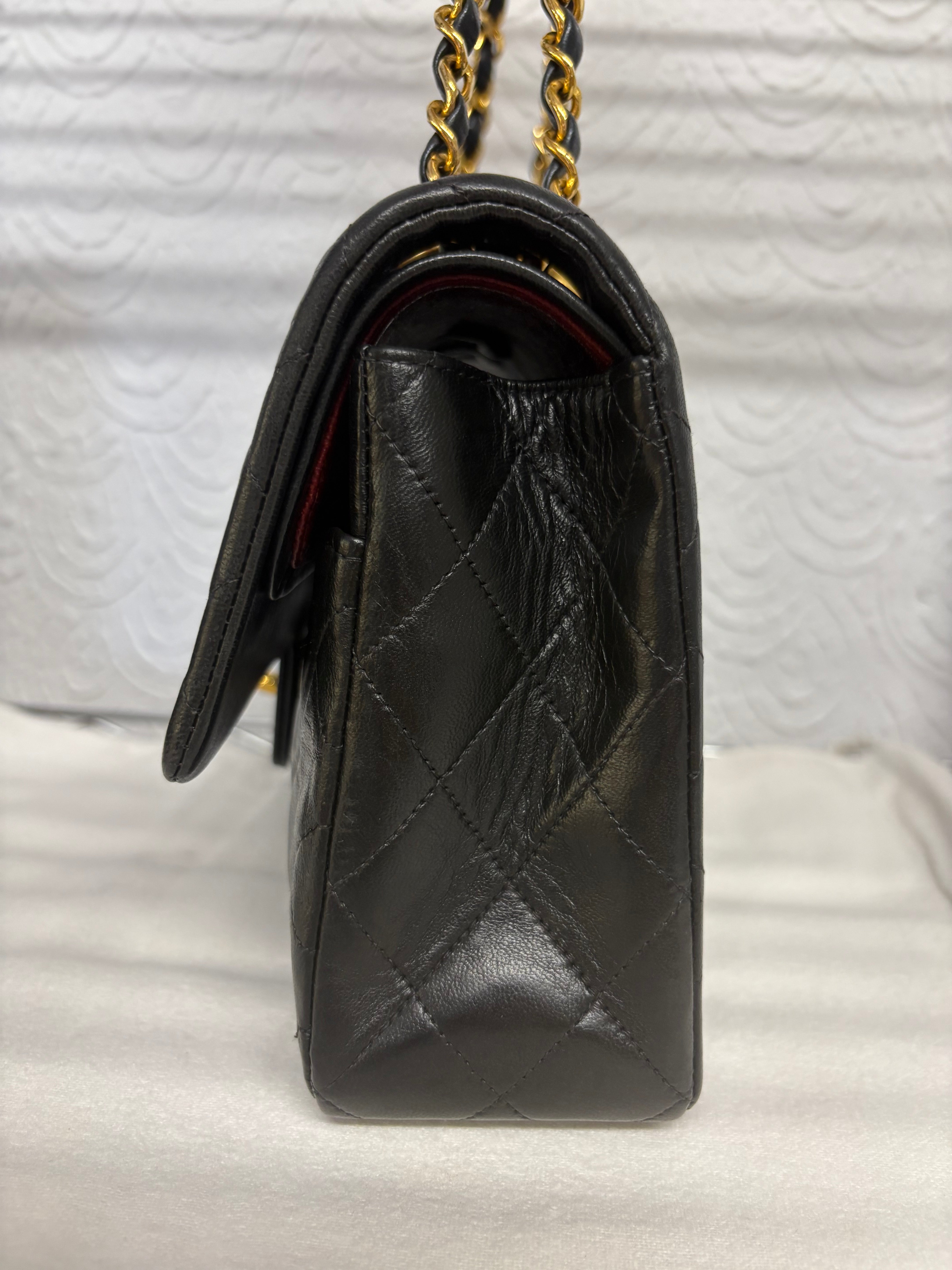 Chanel timeless 25 double flap lambskin negro – serie 4