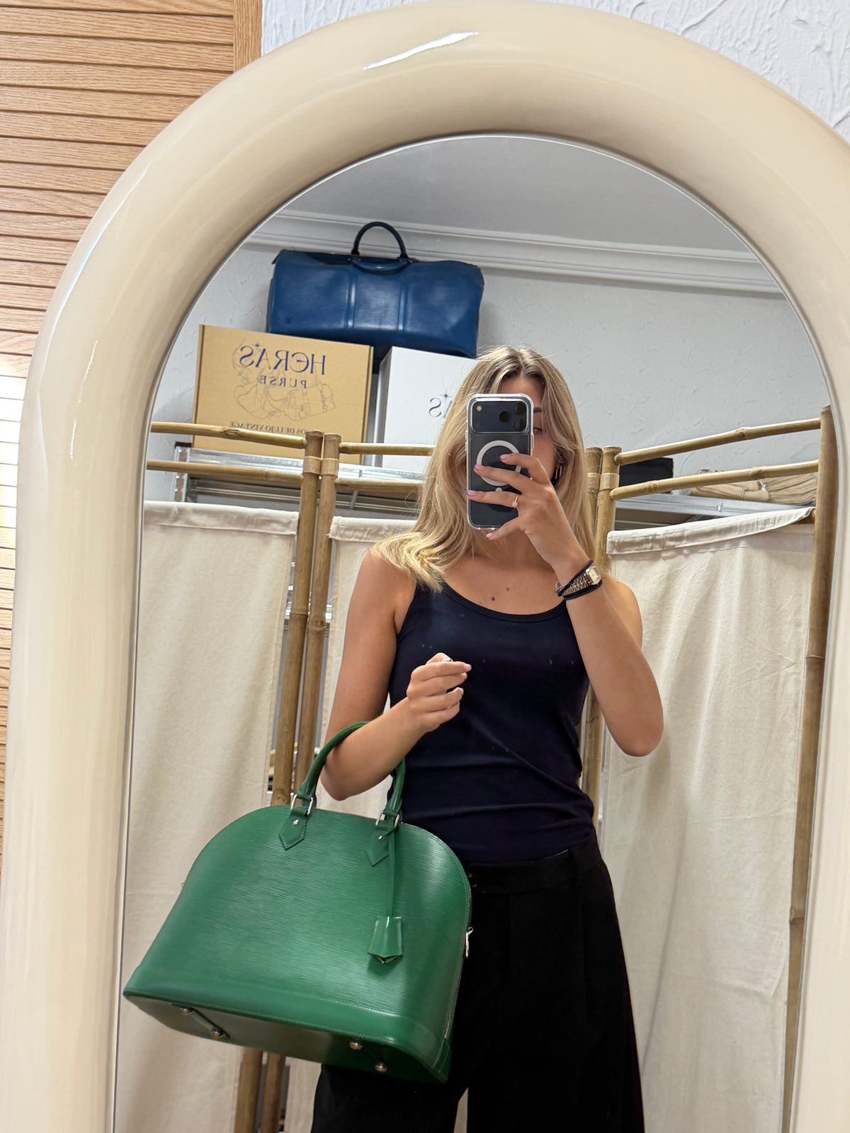 Louis Vuitton Alma GM Piel Epi Verde